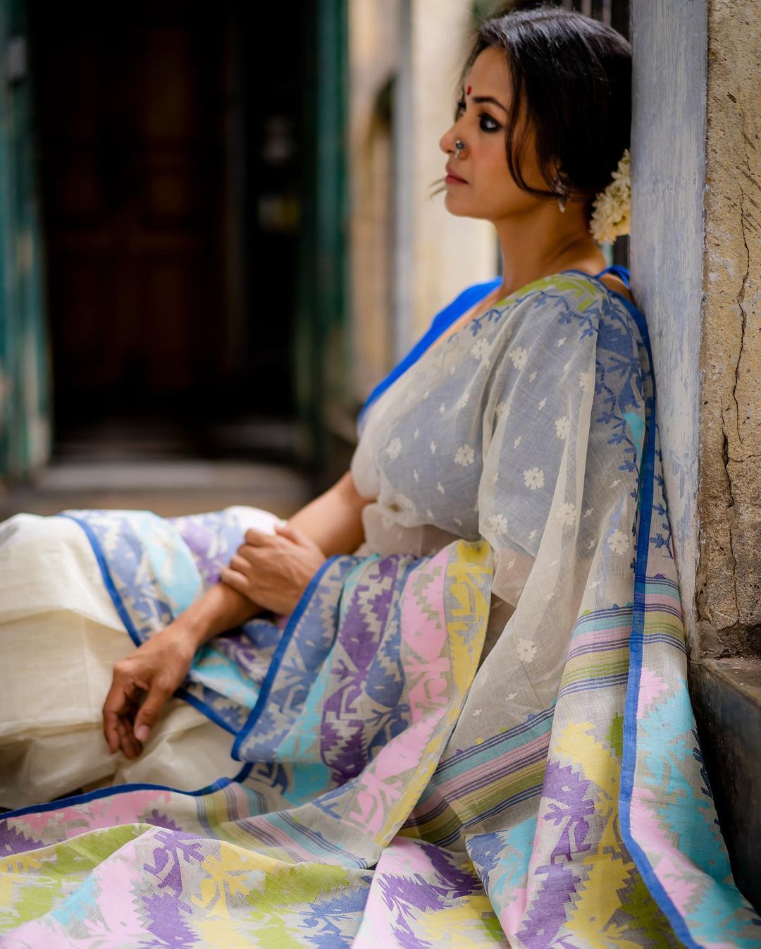 Handwoven Dhakai Jamdani Saree