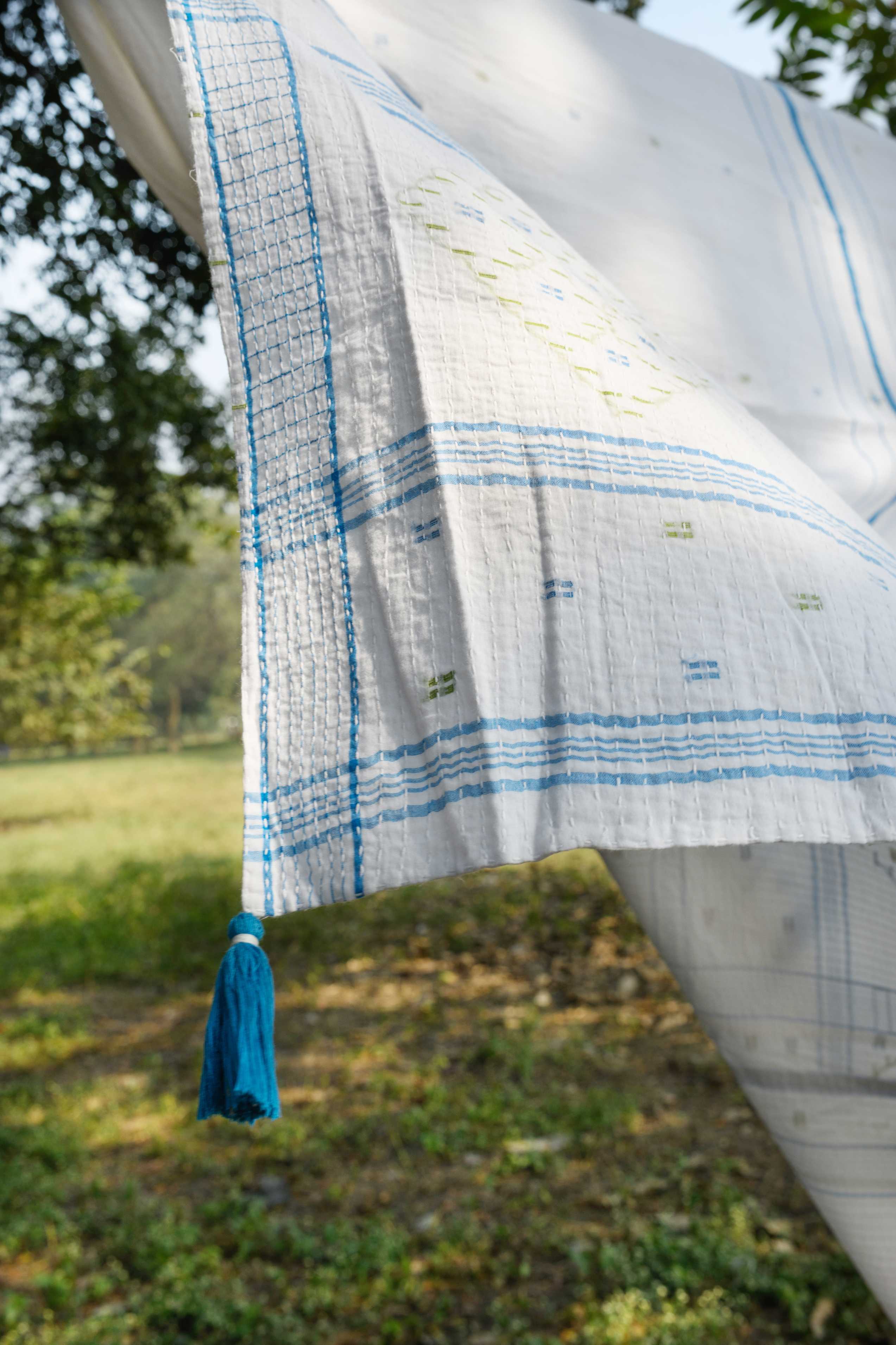 white and blue jamdani teen size Quilt - Aankona