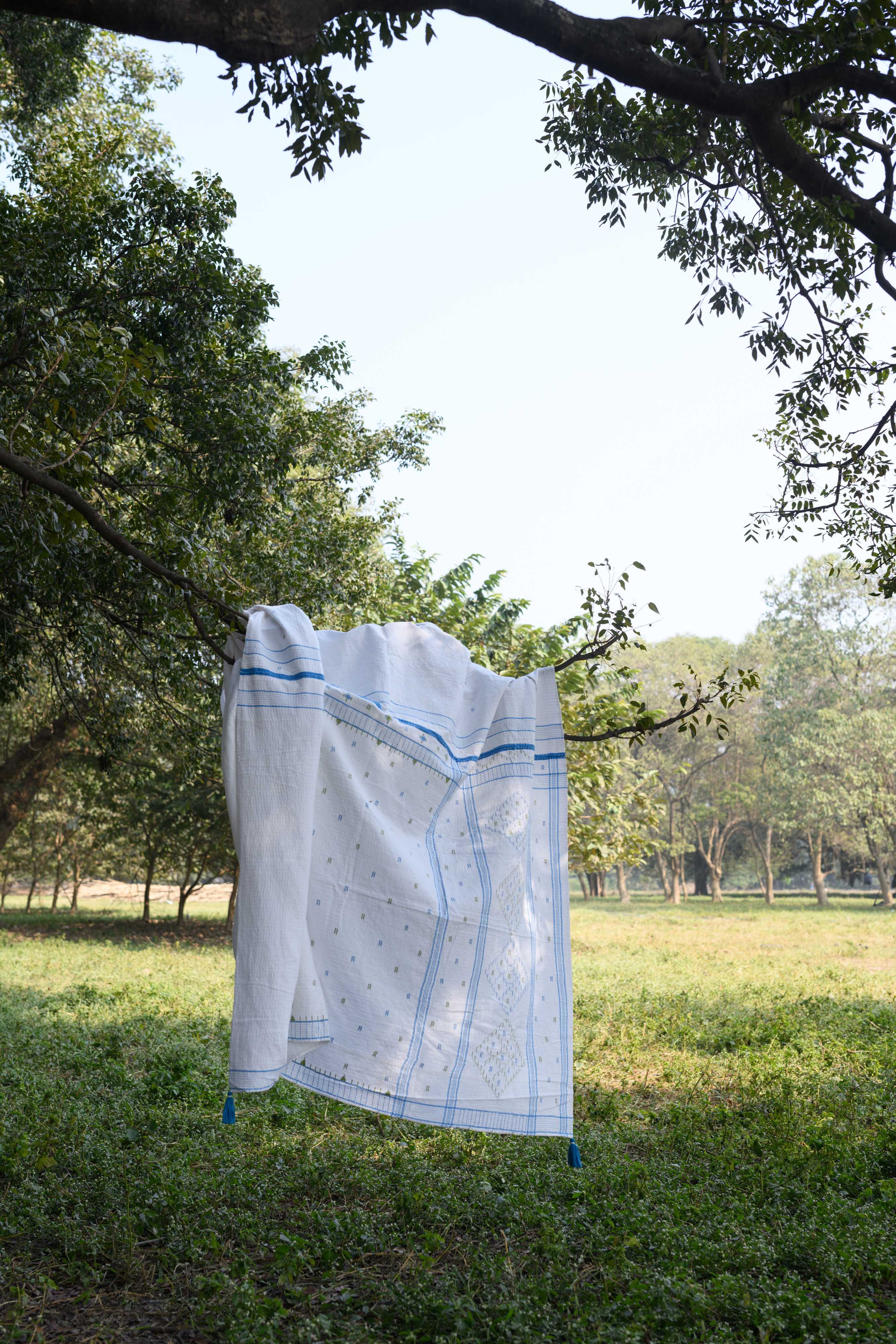 white and blue jamdani teen size Quilt - Aankona