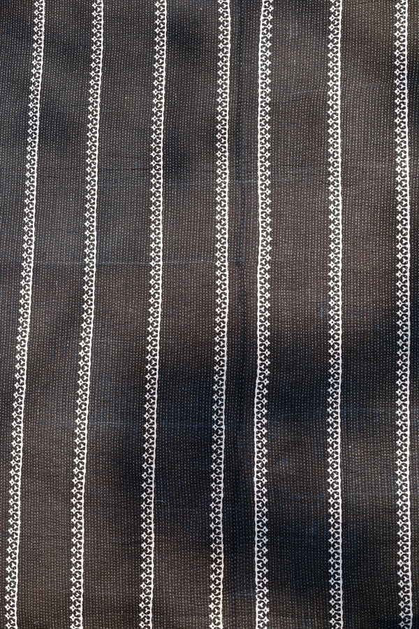 Black & white teen quilt - Aankona