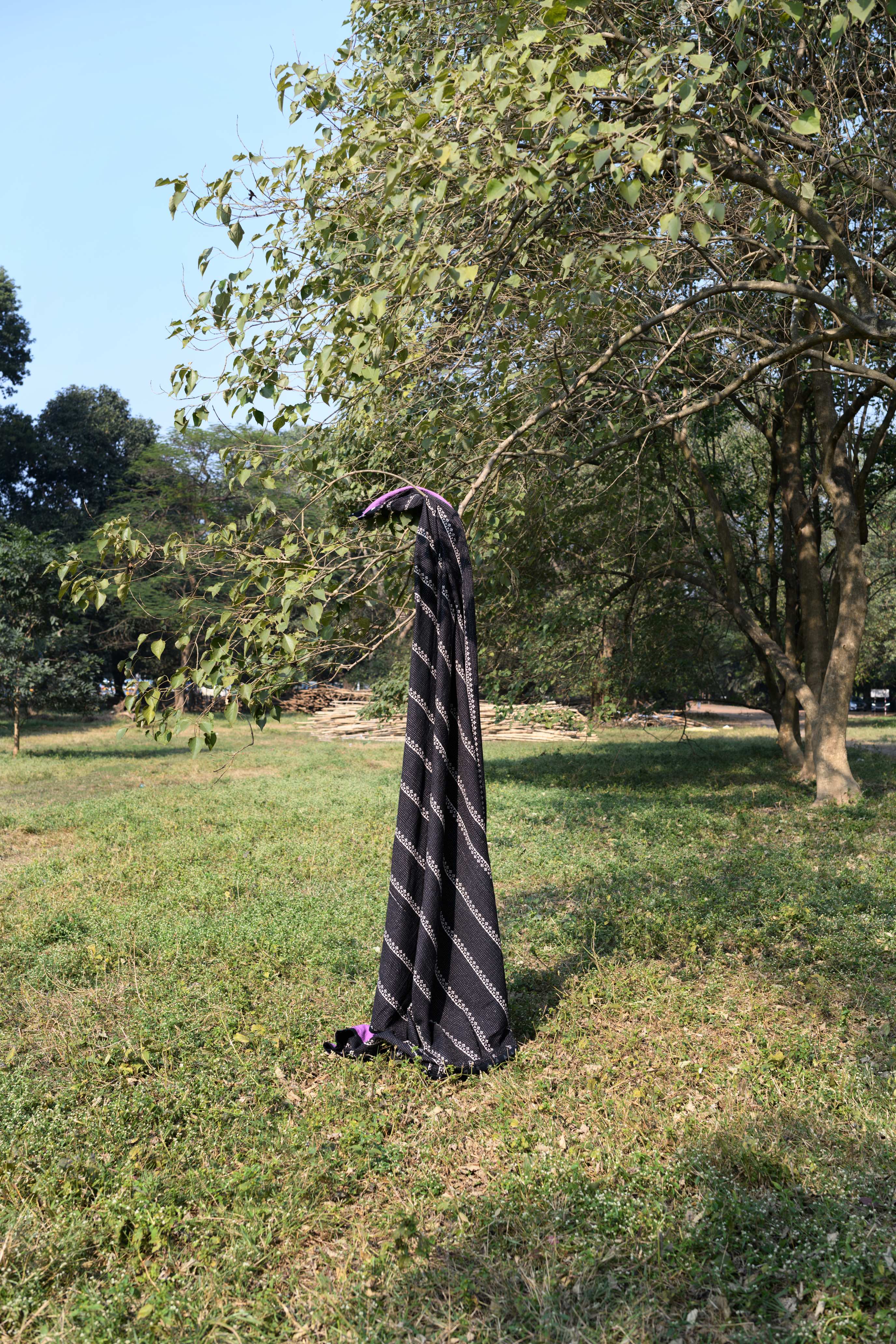 Black & white teen quilt - Aankona