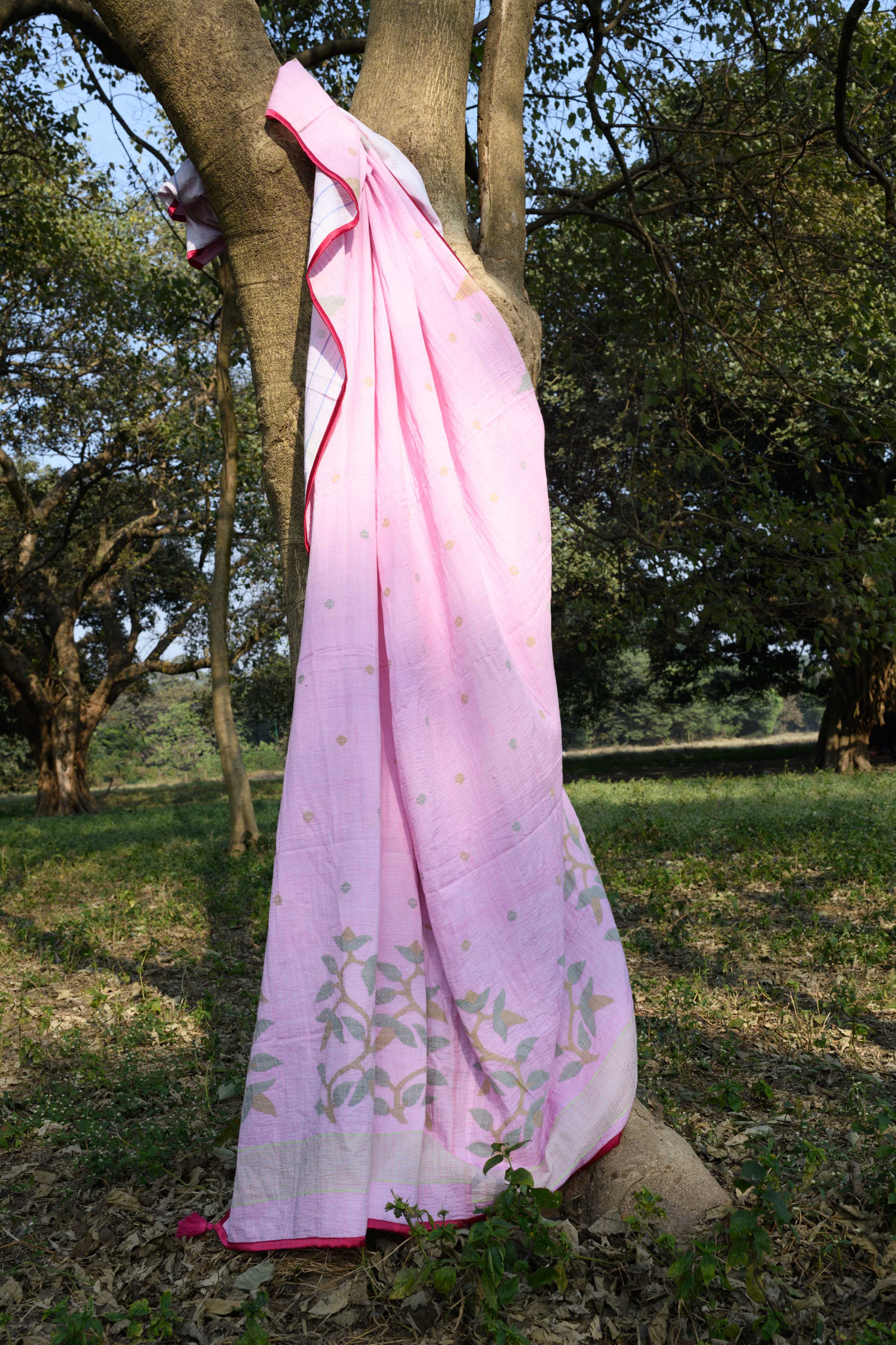 Handwoven Pink Jamdani Queen Size Quilt