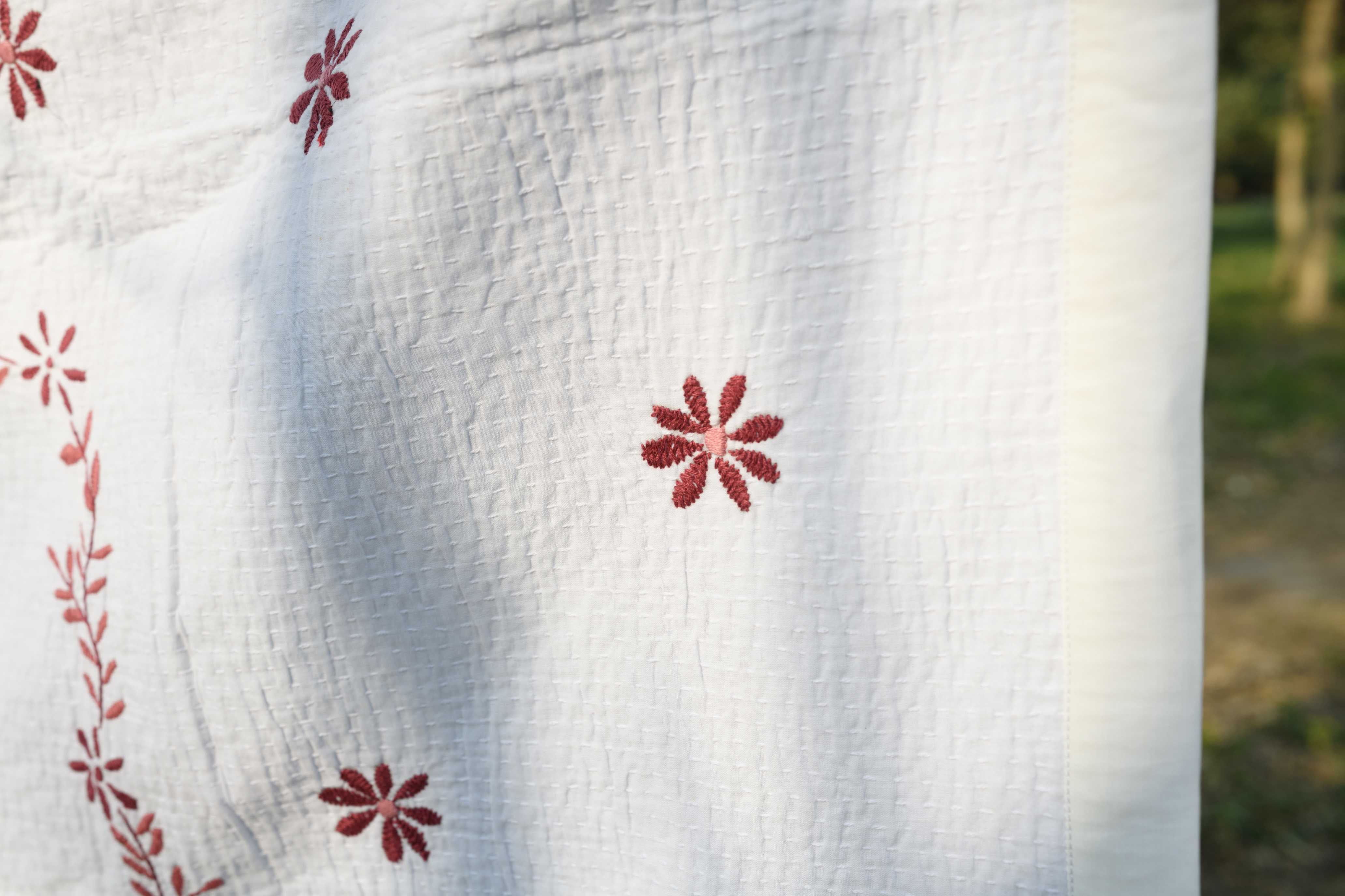 Handwoven king With Horse Baby Quilt