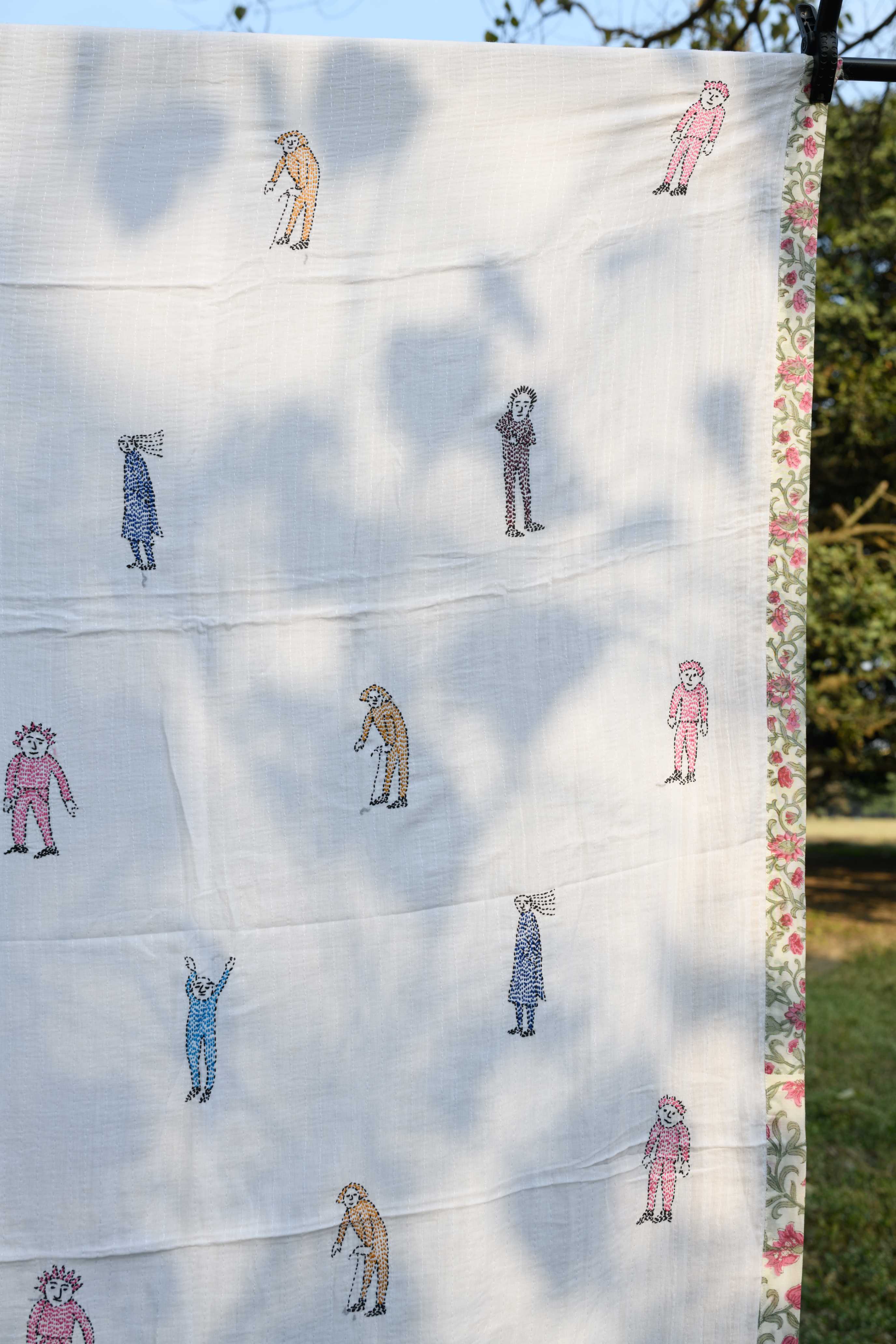 Happy people teen size Quilt - Aankona