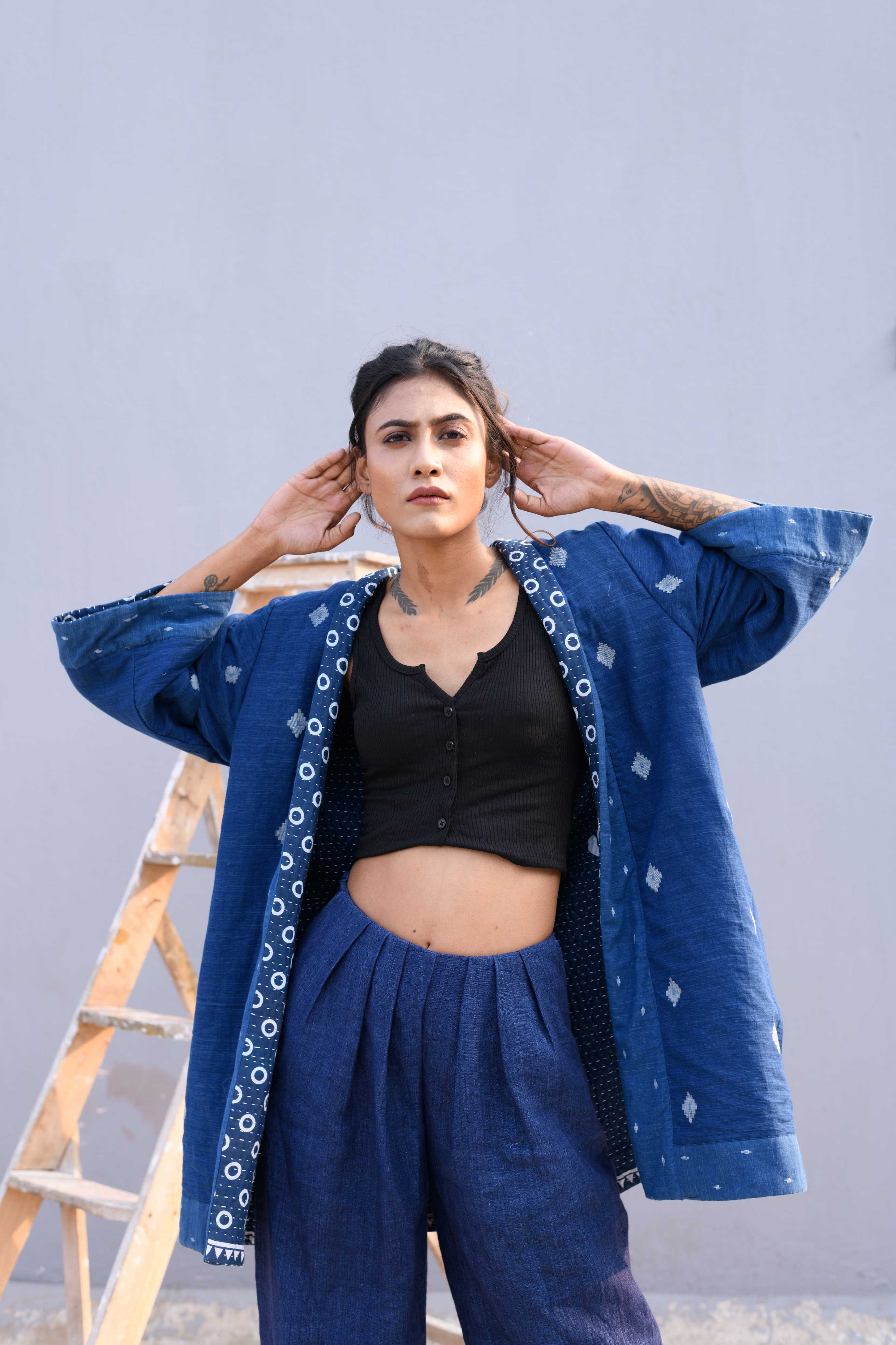 Handwoven cotton jamdani reversible Jacket with kantha work