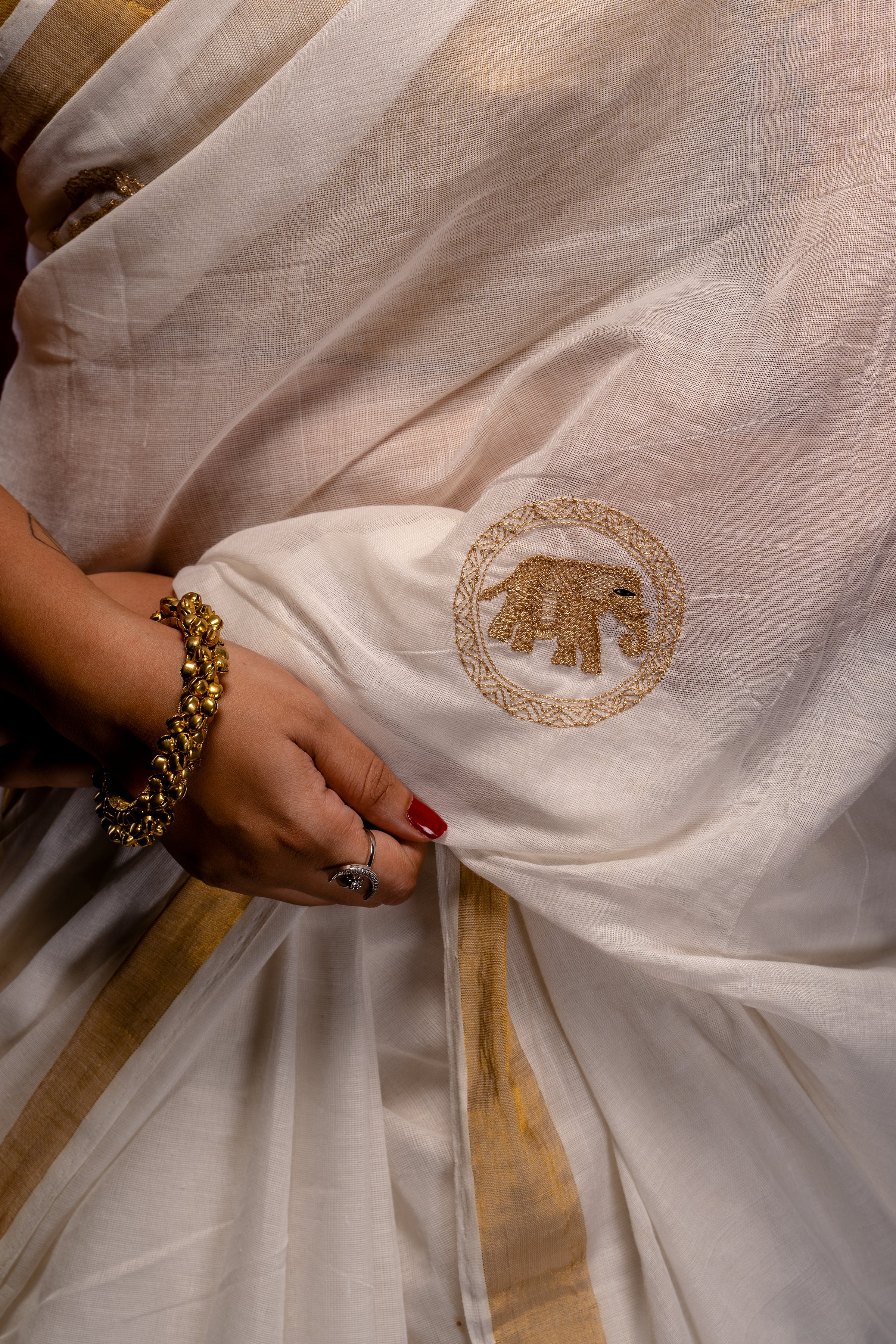 Kerala Cotton saree with zari work - Aankona