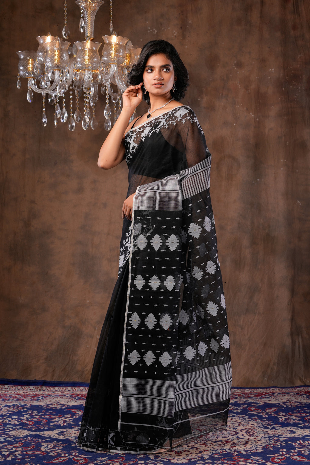 Handwoven Black Dhakai Jamdani Saree