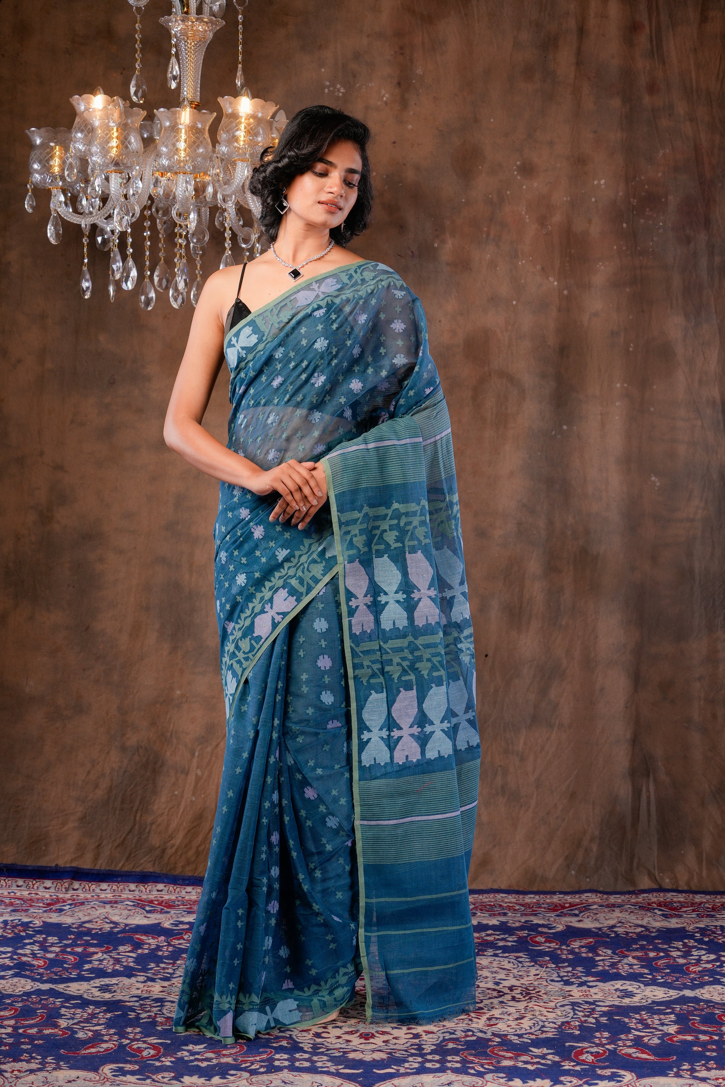 Handwoven Deep Green Dhakai Jamdani Saree