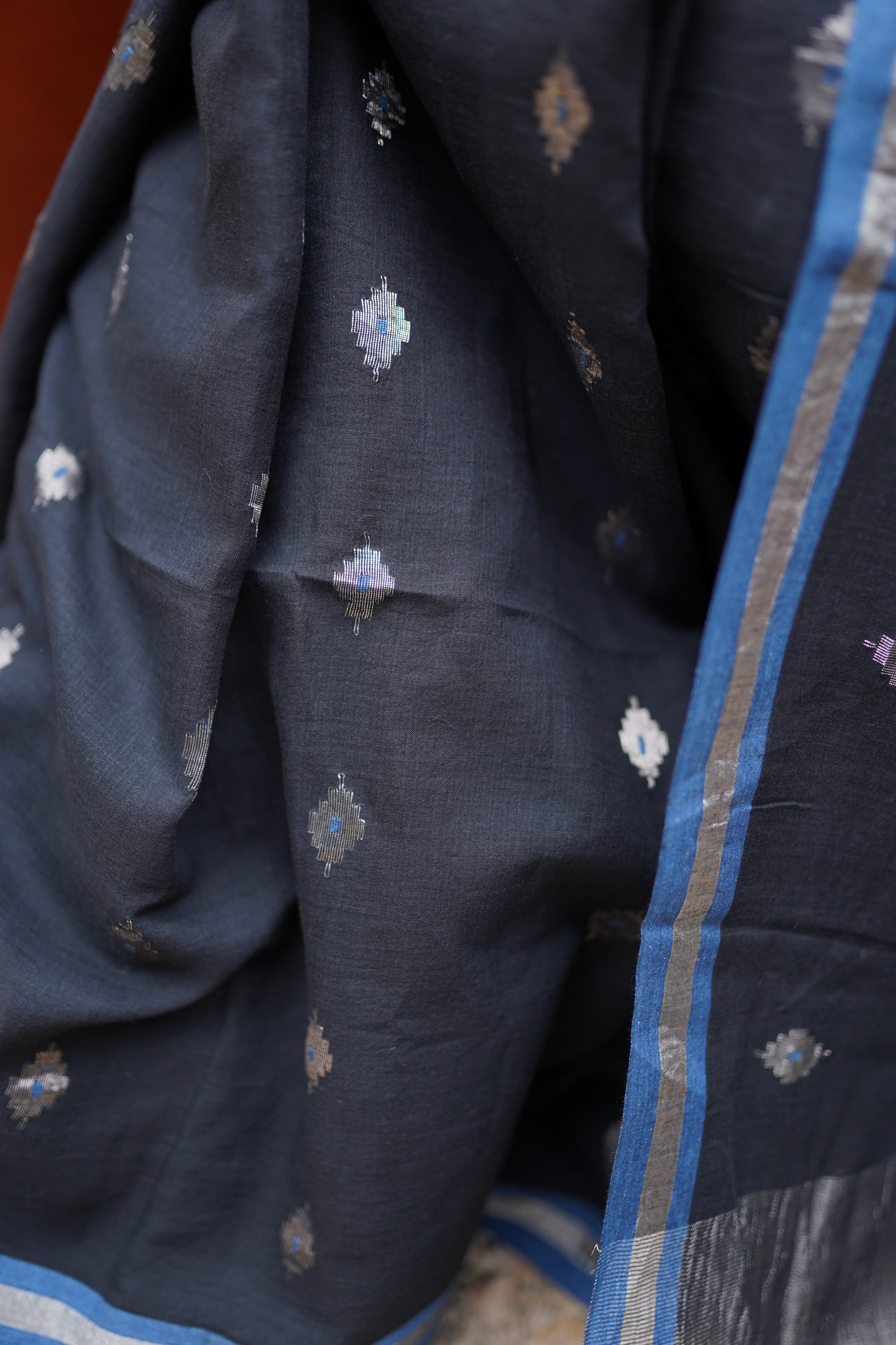 Black Khadi Jamdani - Aankona