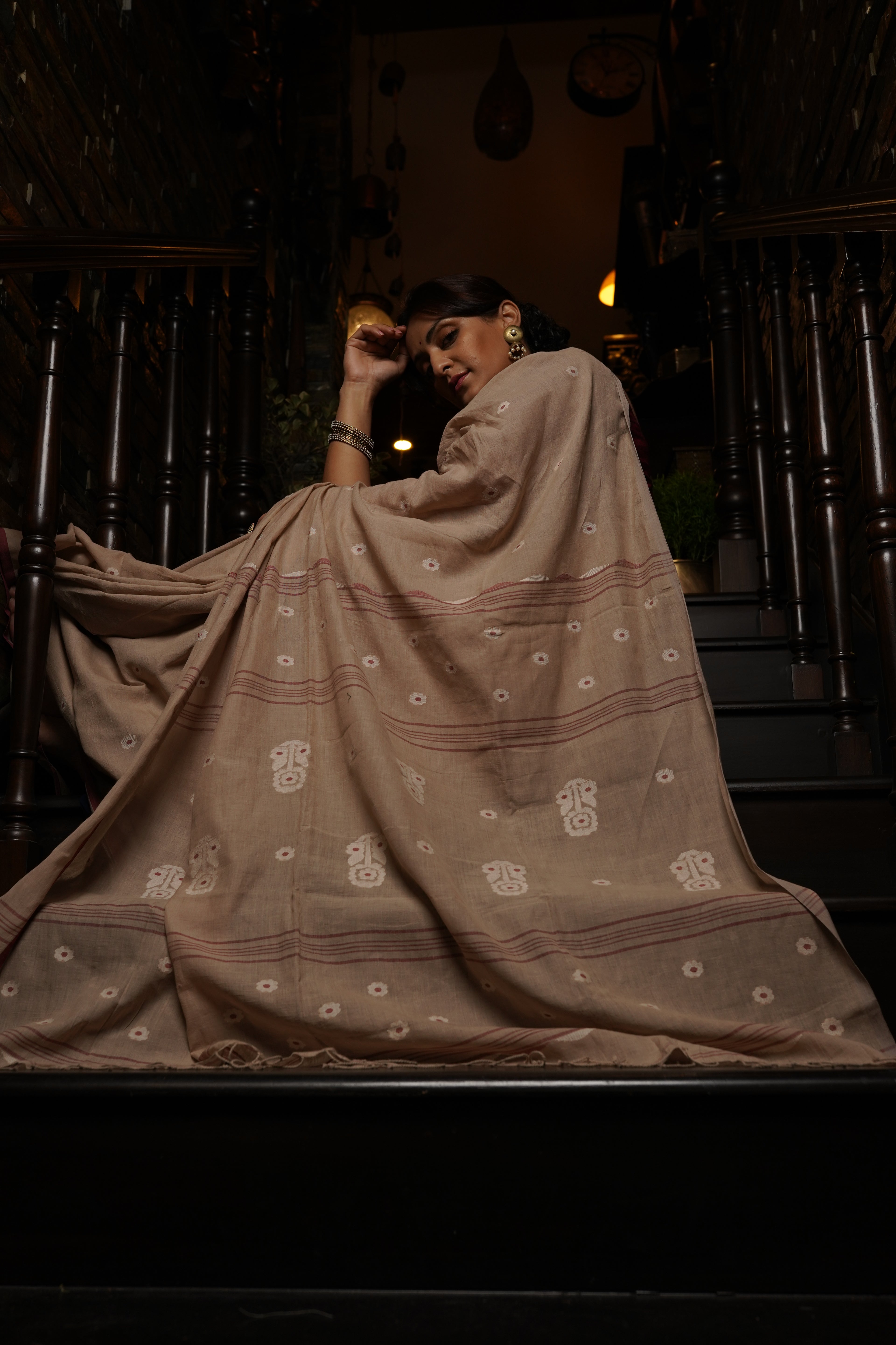 Handwoven Brown  Jamdani Saree