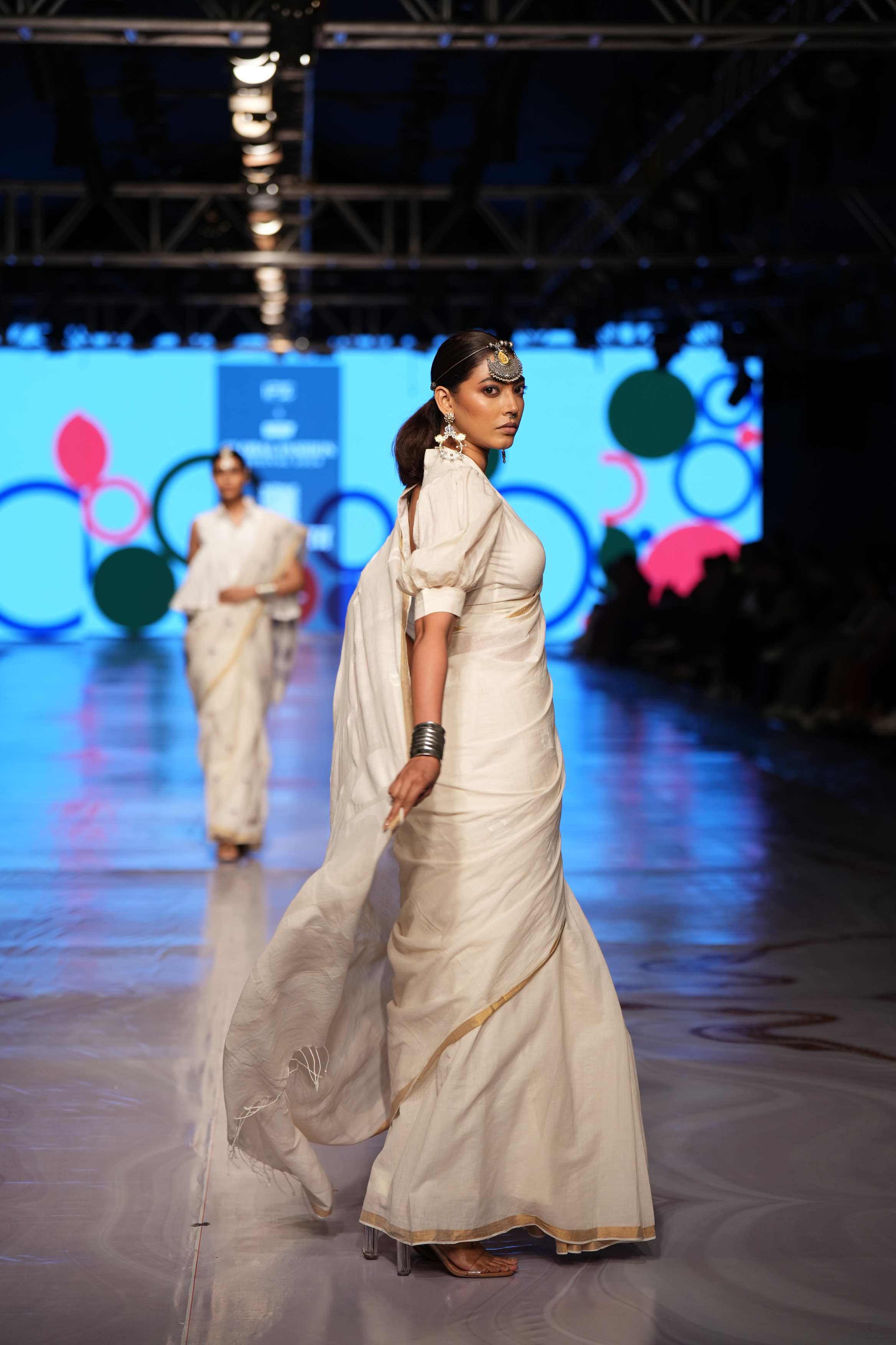 Handwoven White On White Jamdani Saree With Off White Blouse