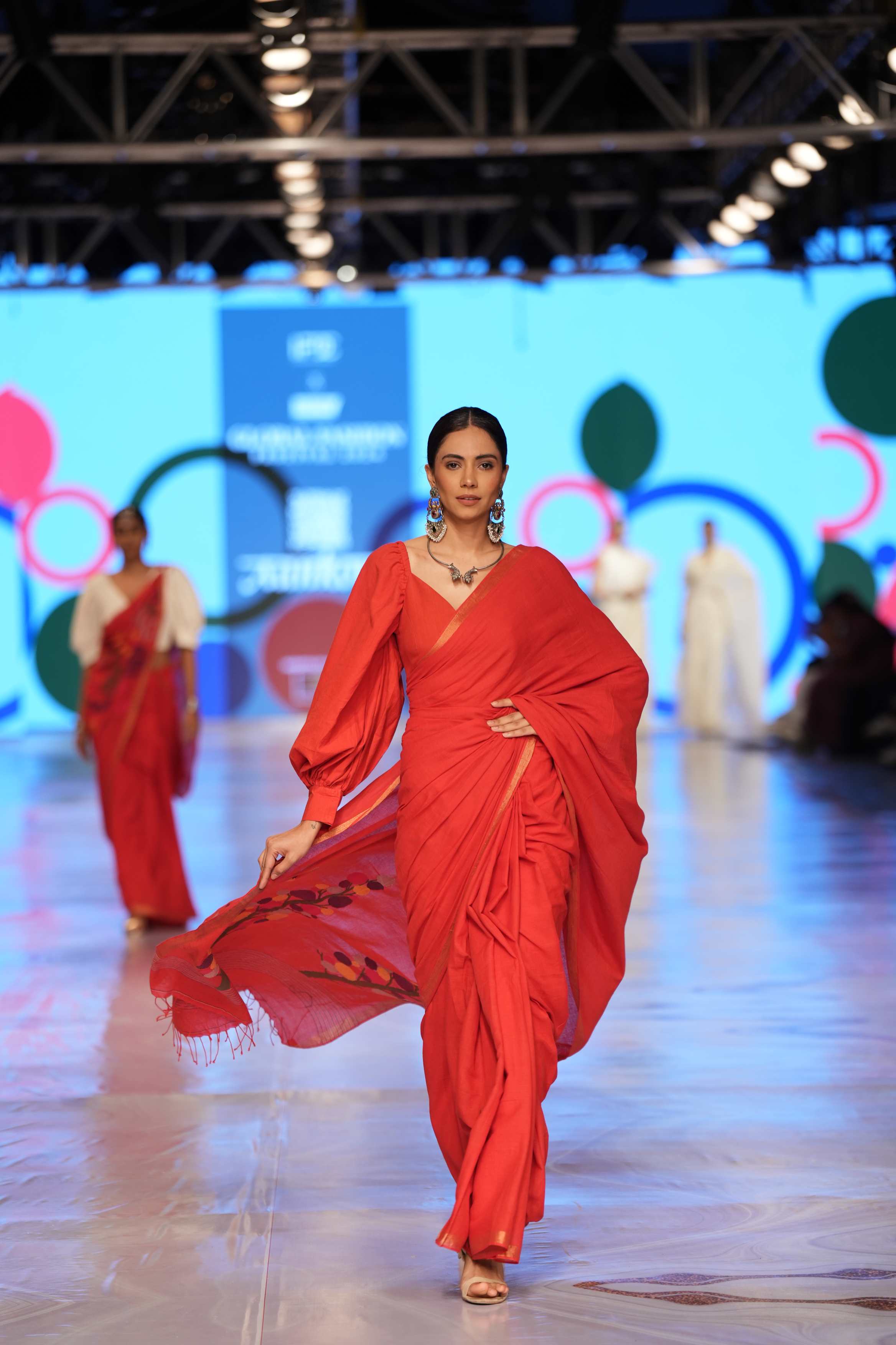 Handwoven Red  Jamdani Saree With Red Blouse