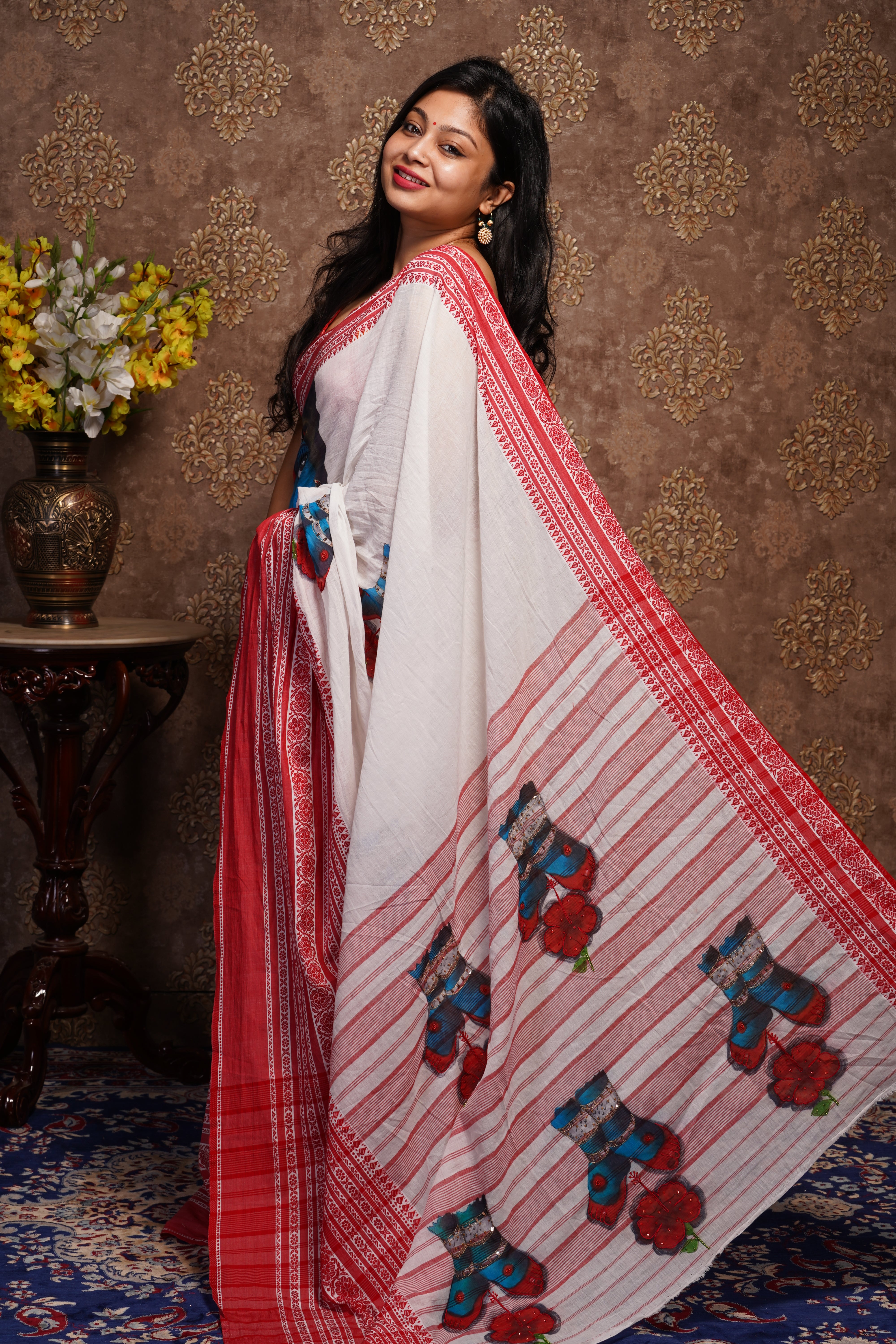 Handwoven base White & Red  Maa kali Theme Cotton Saree