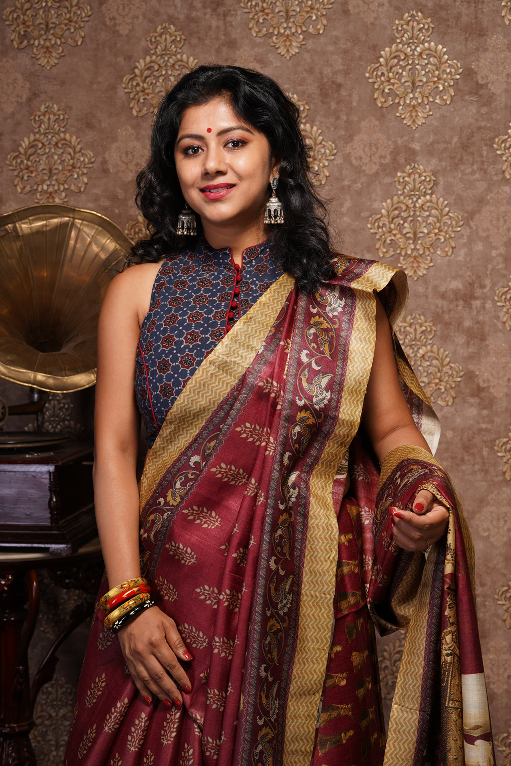 Elegent Tussar saree - Aankona