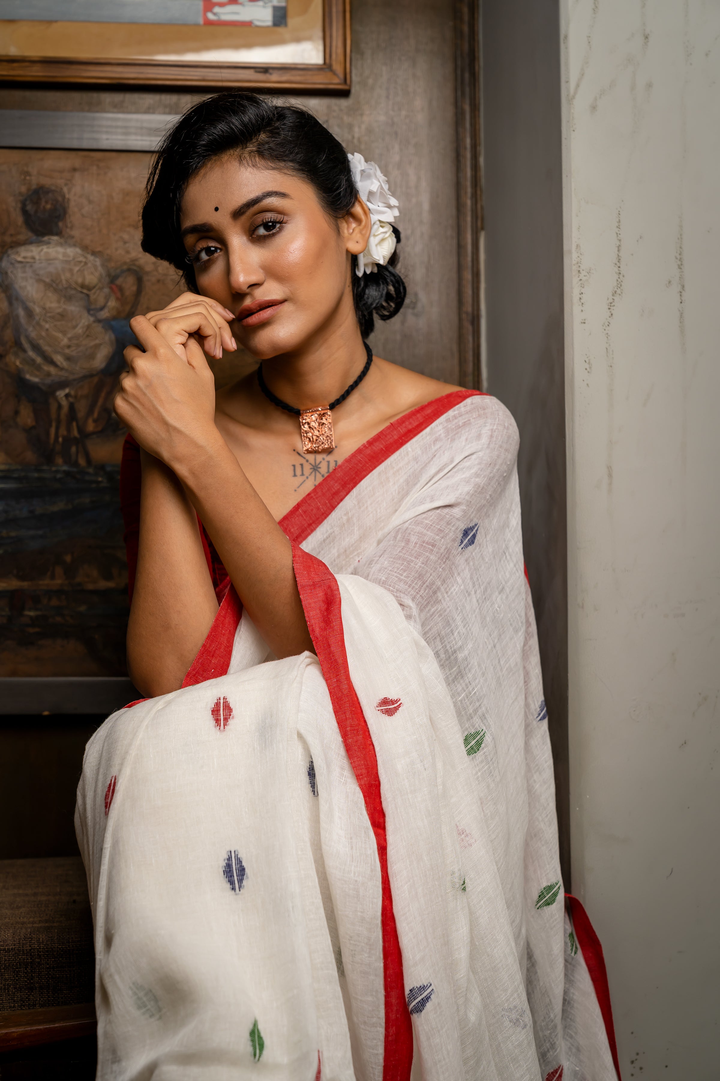 Handwoven white Linen jamdani Saree