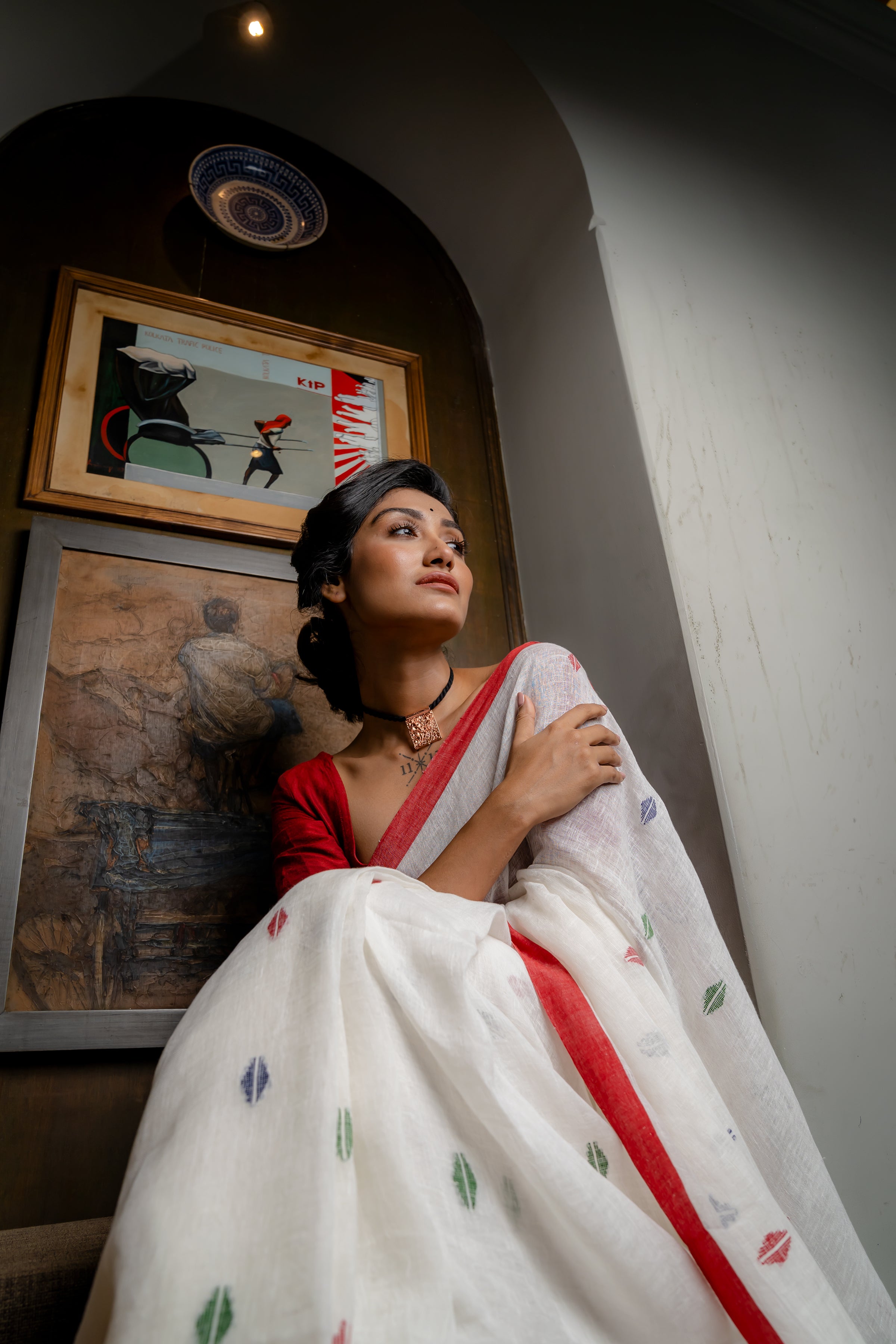 Handwoven white Linen jamdani Saree