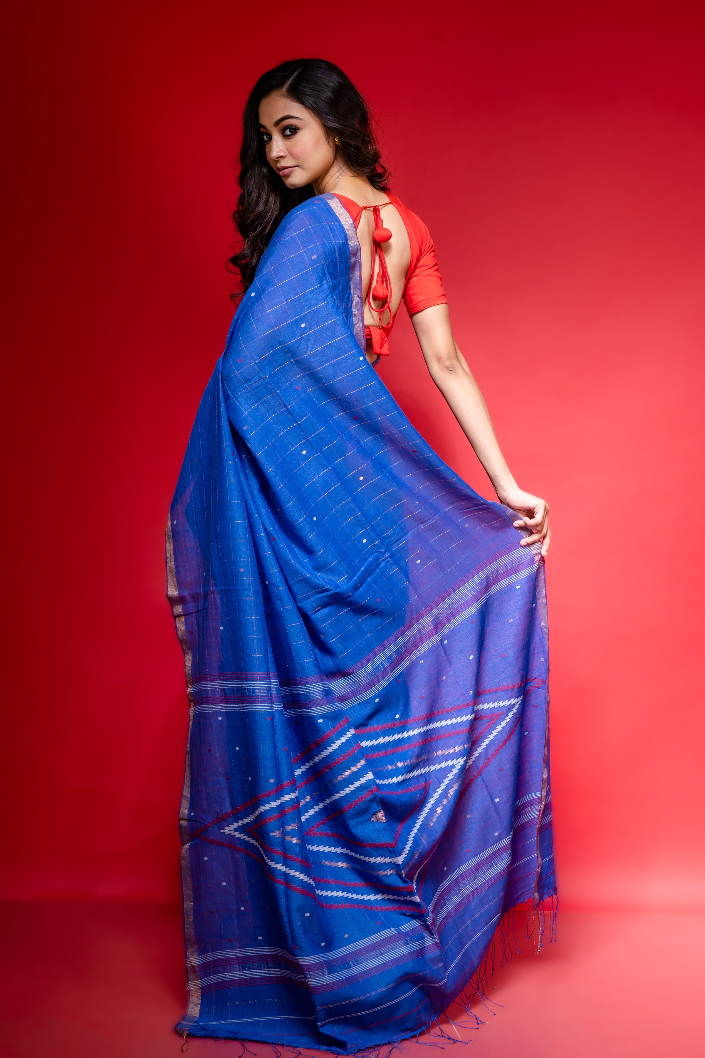 Handwoven Blue jamdani saree
