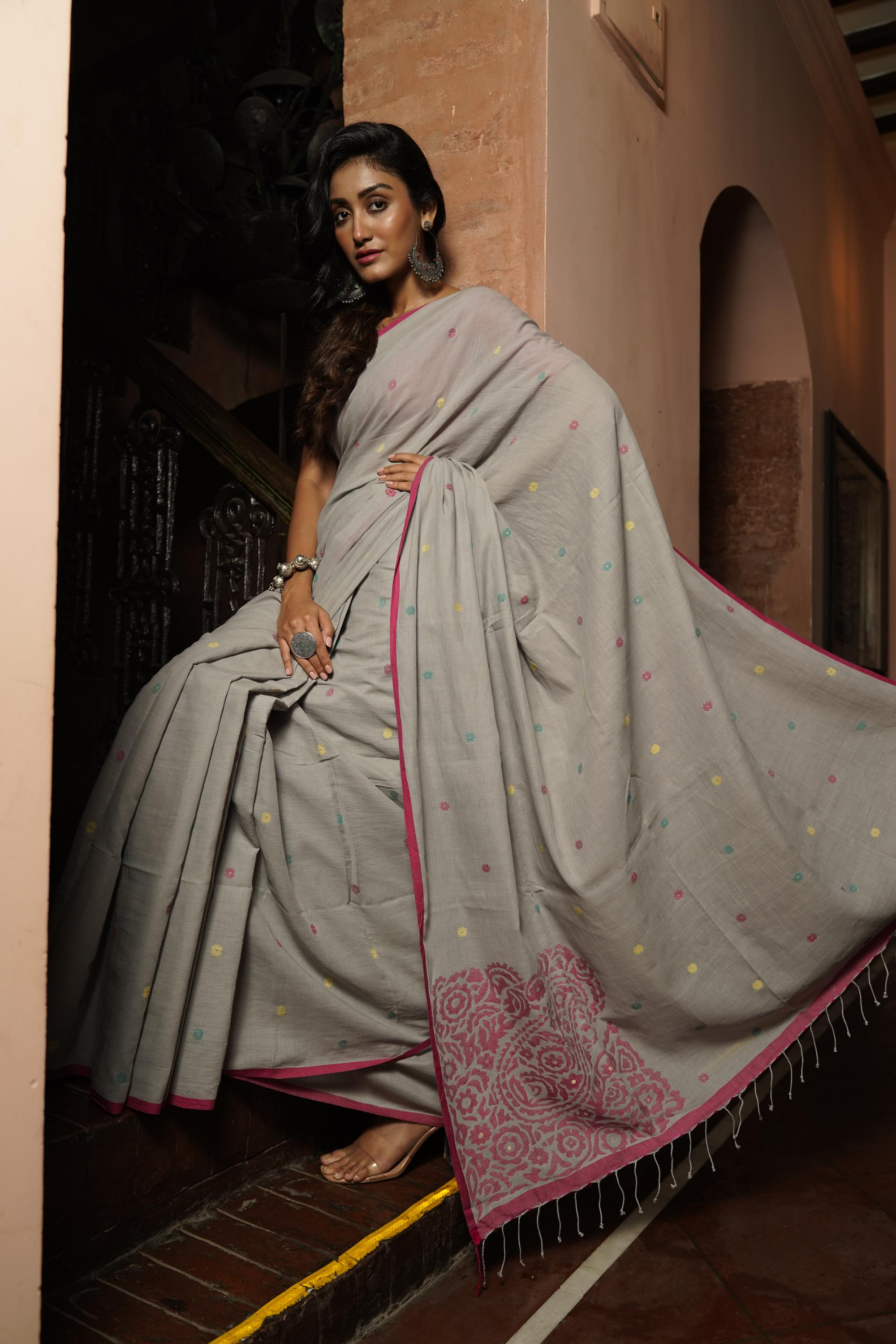 Handwoven Gray Jamdani