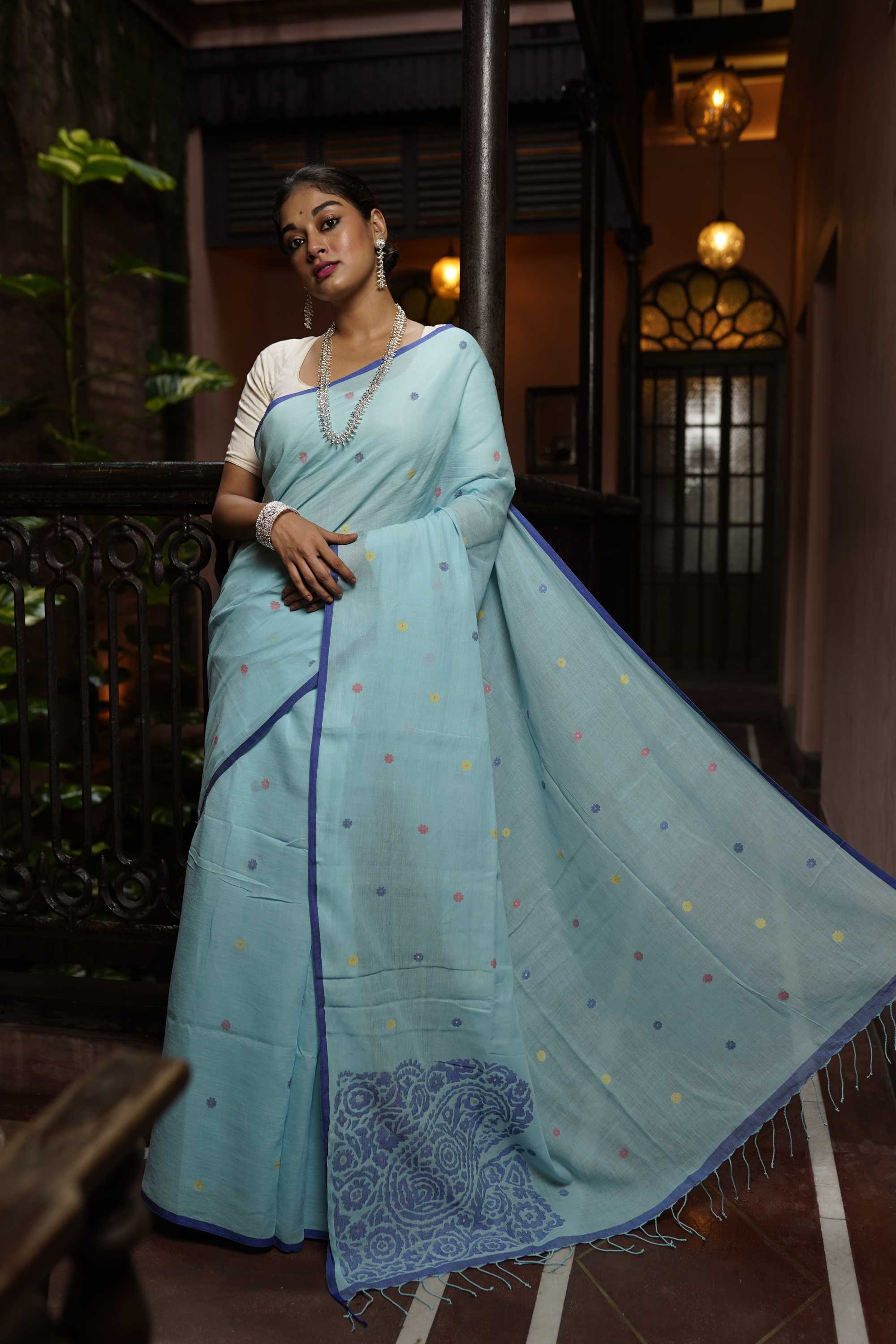 Handwoven Blue Jamdani saree