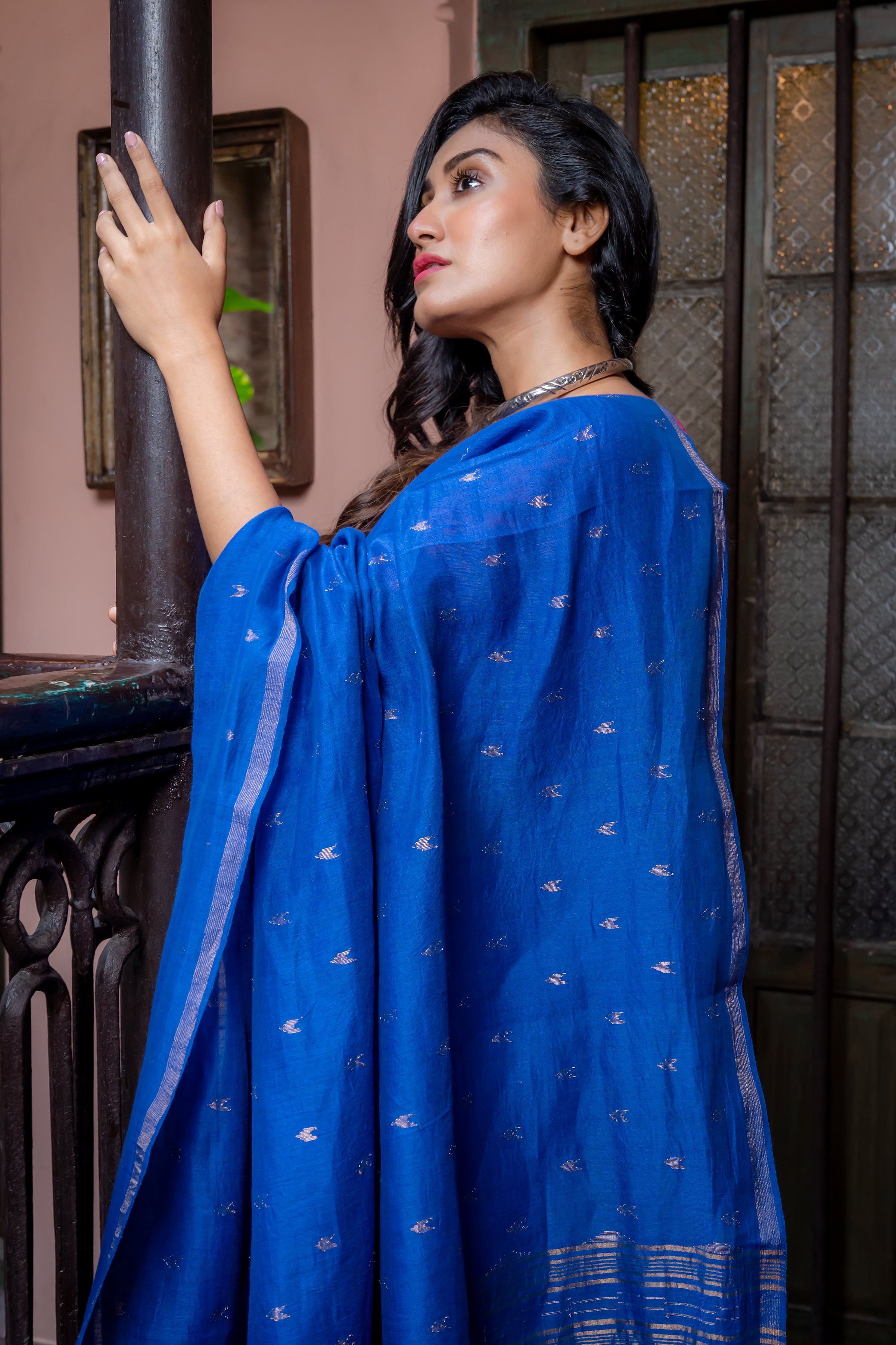 Handwoven Blue  linen Jamdani Saree