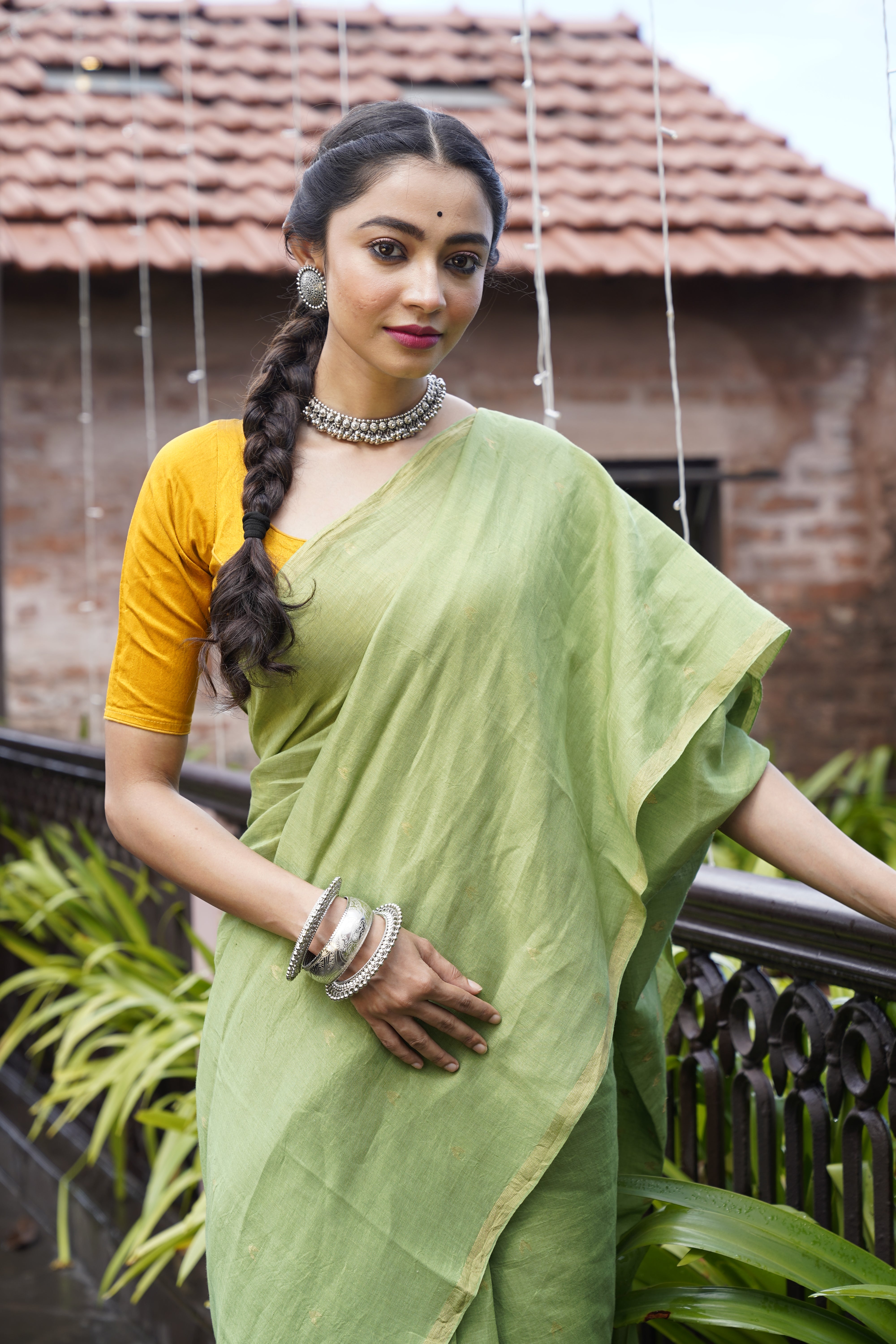 Handwoven Green Khadi jamdani Saree