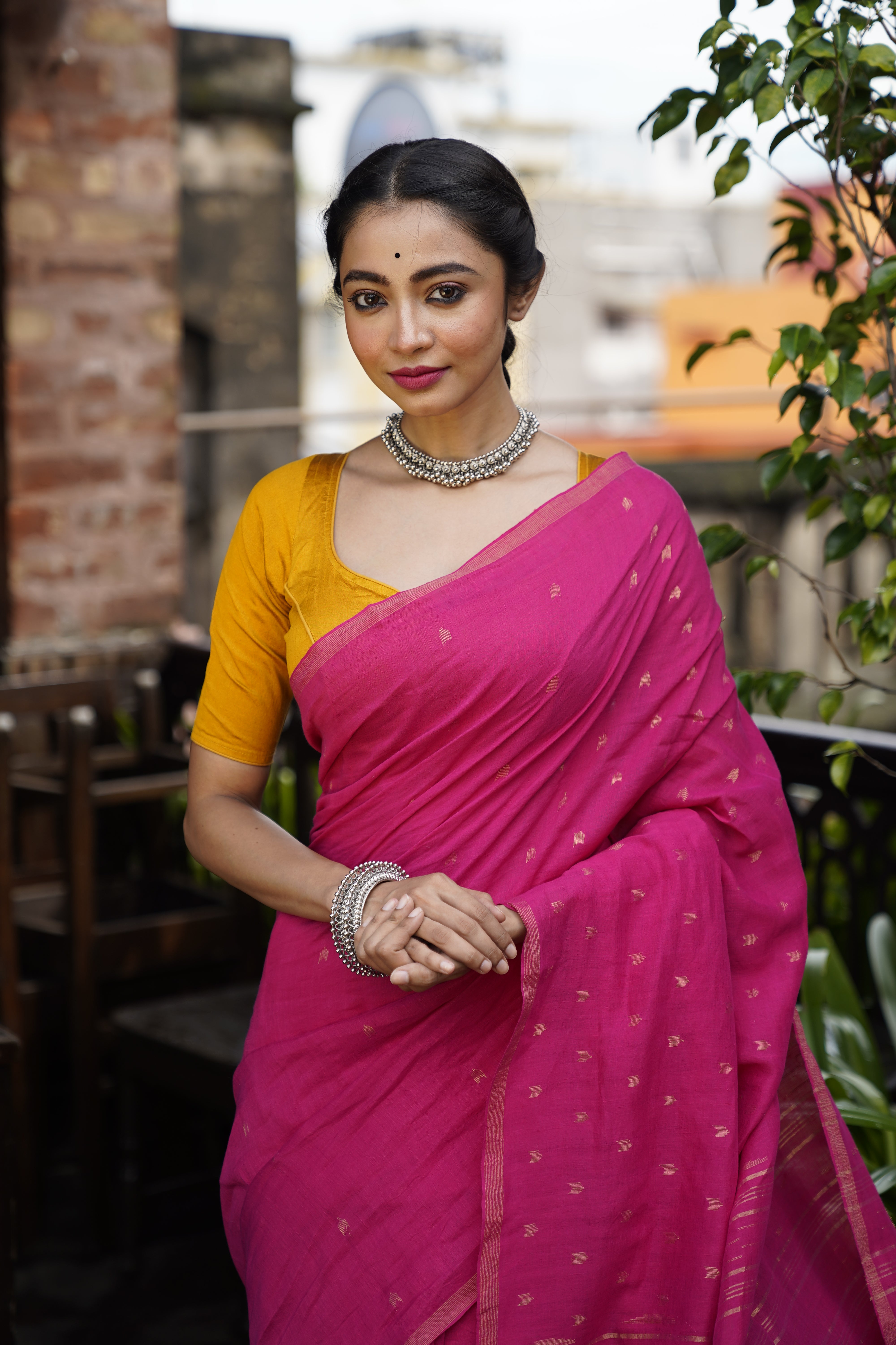 Handwoven Pink Khadi Linen Jamdani saree