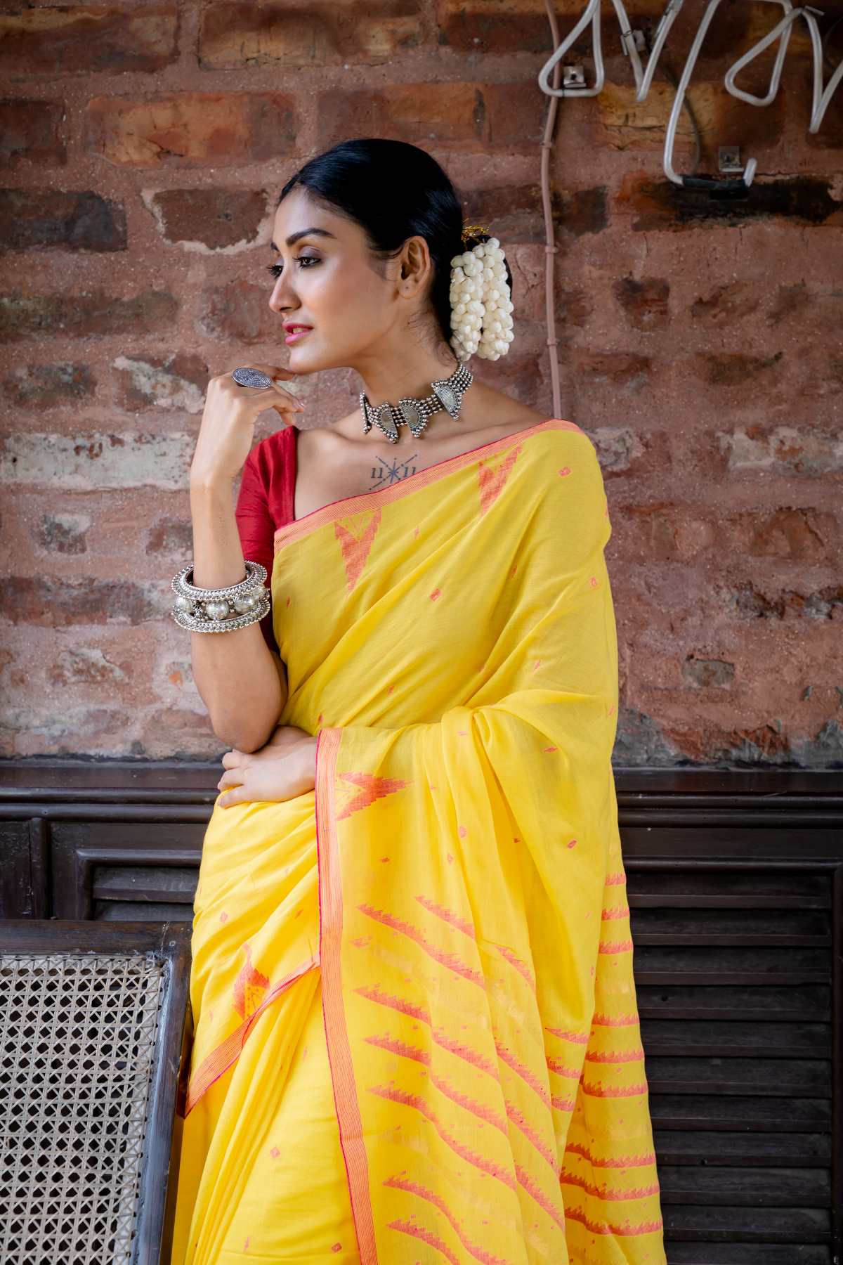 Handwoven linen karat pallu jamdani