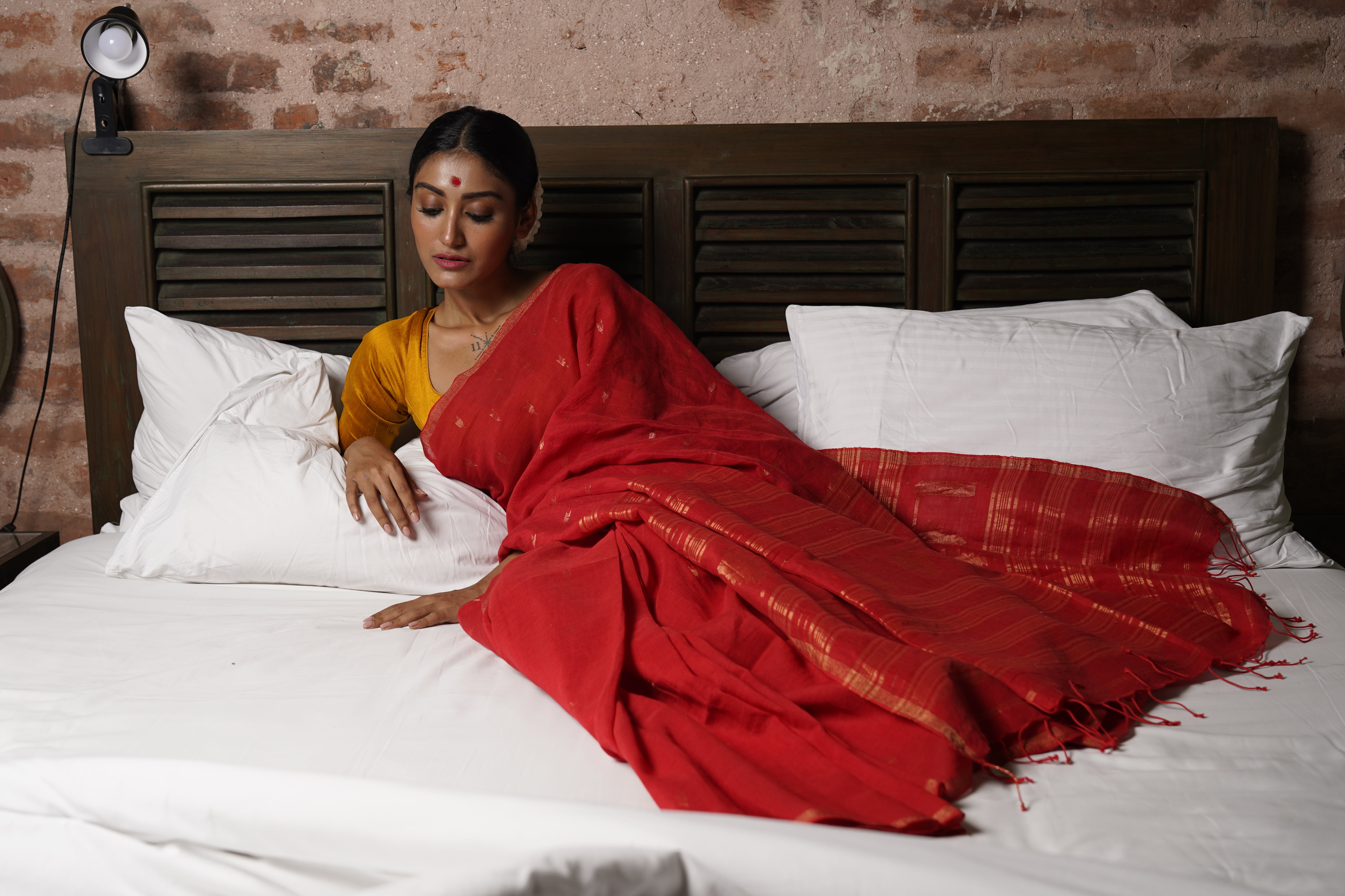 Handwoven Red Khadi Jamdani saree