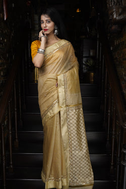 Handwoven Beige Cotton Saree