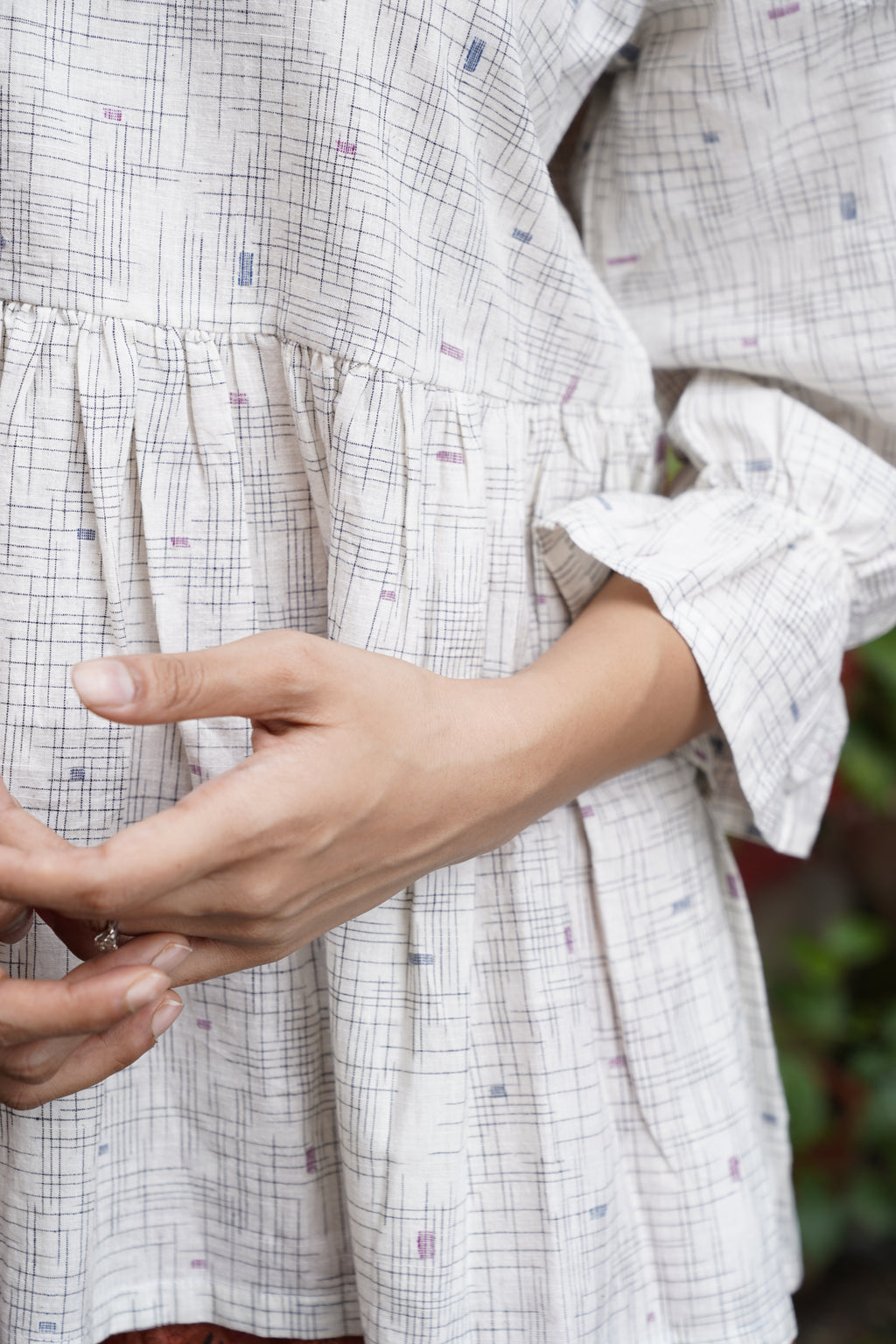 Checkered handwoven cotton jamdani top - Aankona