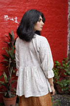 Checkered handwoven cotton jamdani top - Aankona