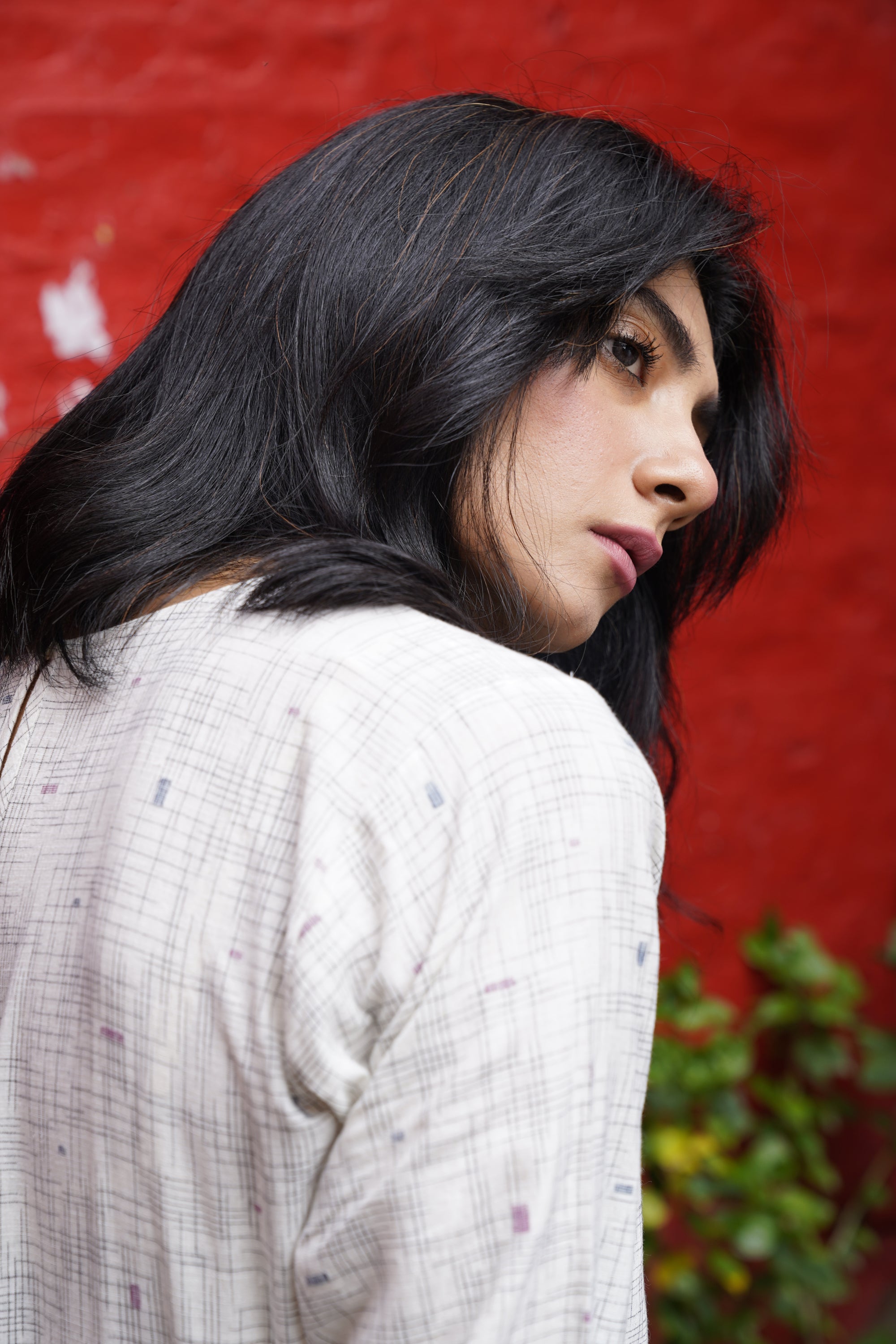 Checkered handwoven cotton jamdani top - Aankona