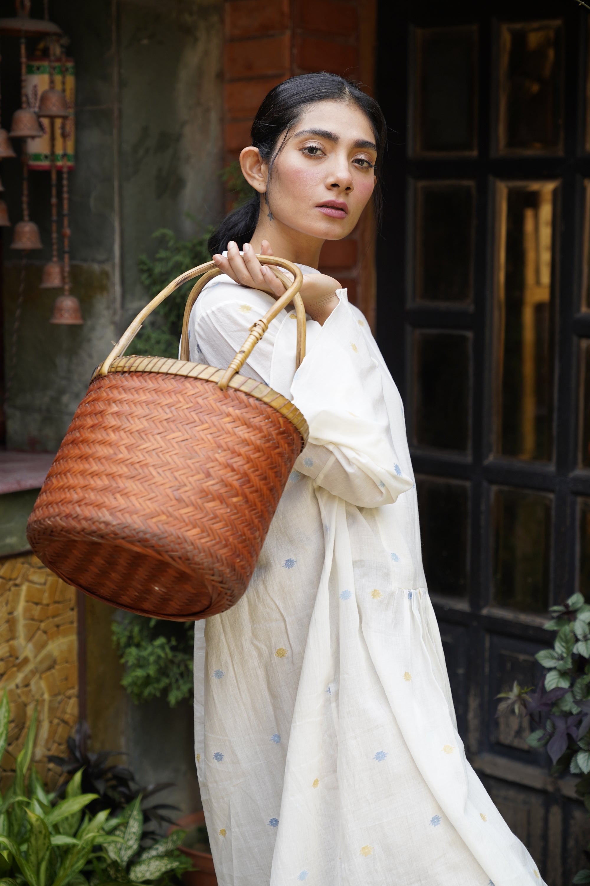 White handwoven cotton jamdani tunic - Aankona