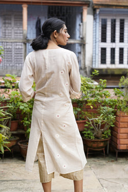 Ecru handwoven cotton Jamdani dress - Aankona