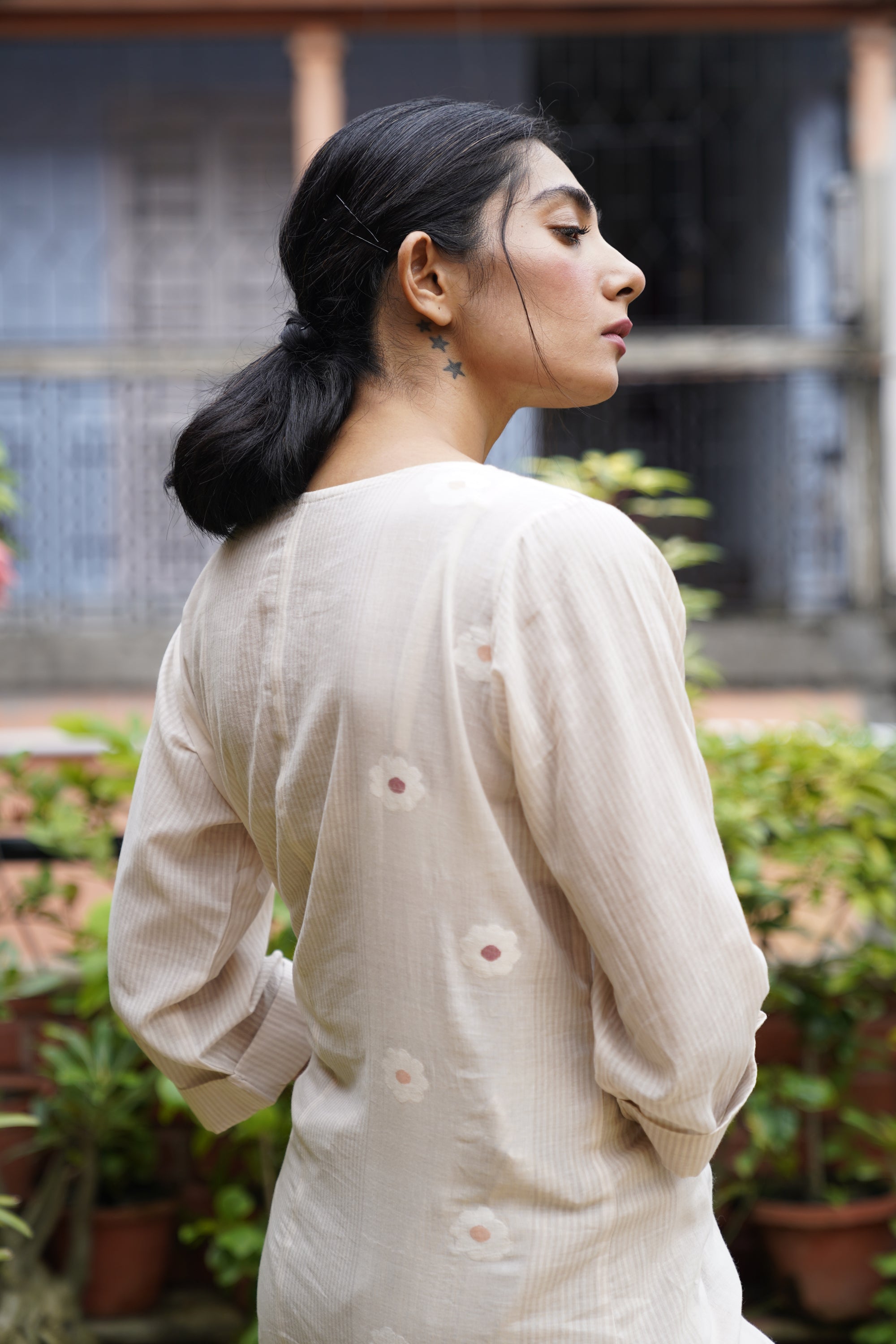 Ecru handwoven cotton Jamdani dress - Aankona