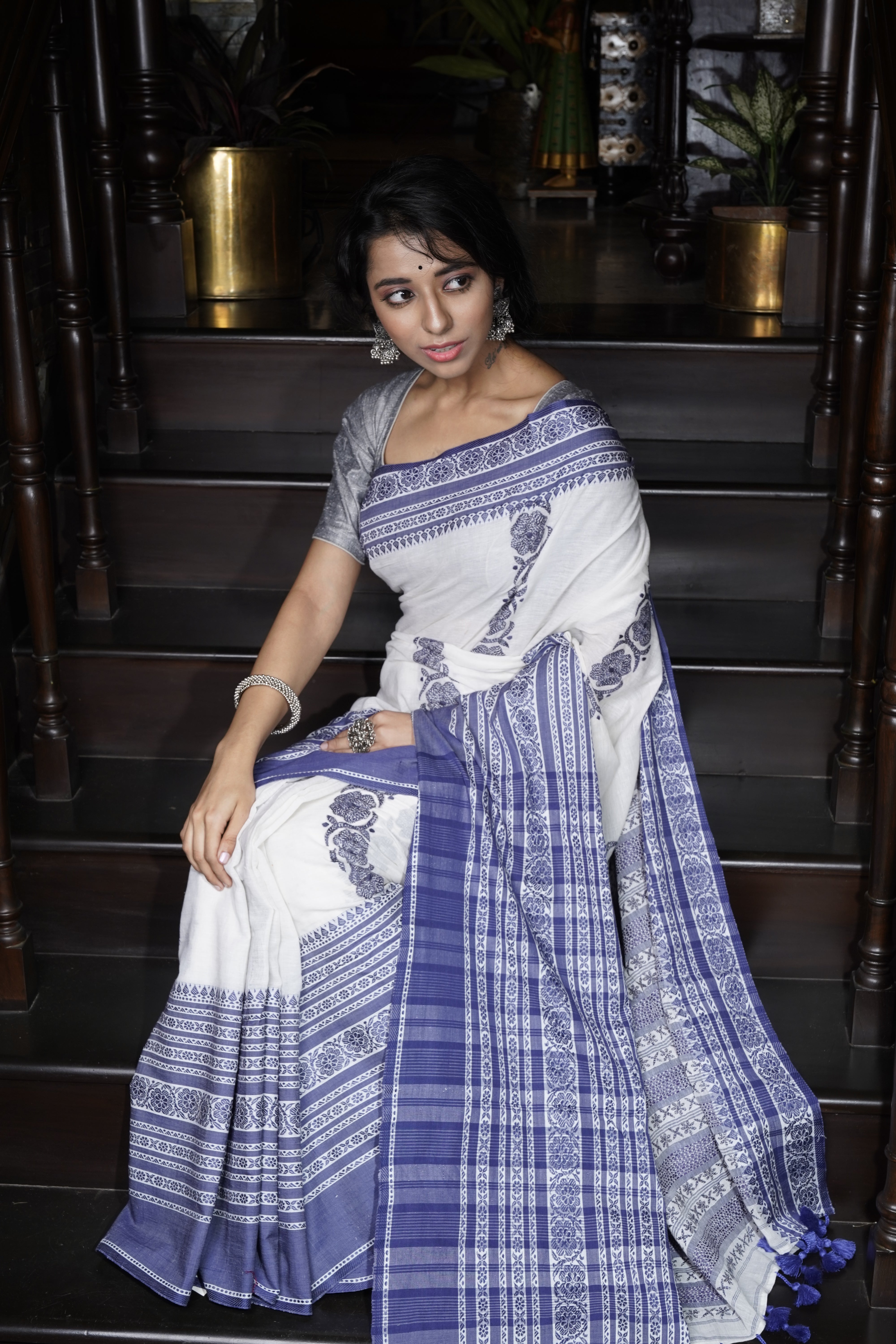 Handwoven White Cotton Saree with Kantha work