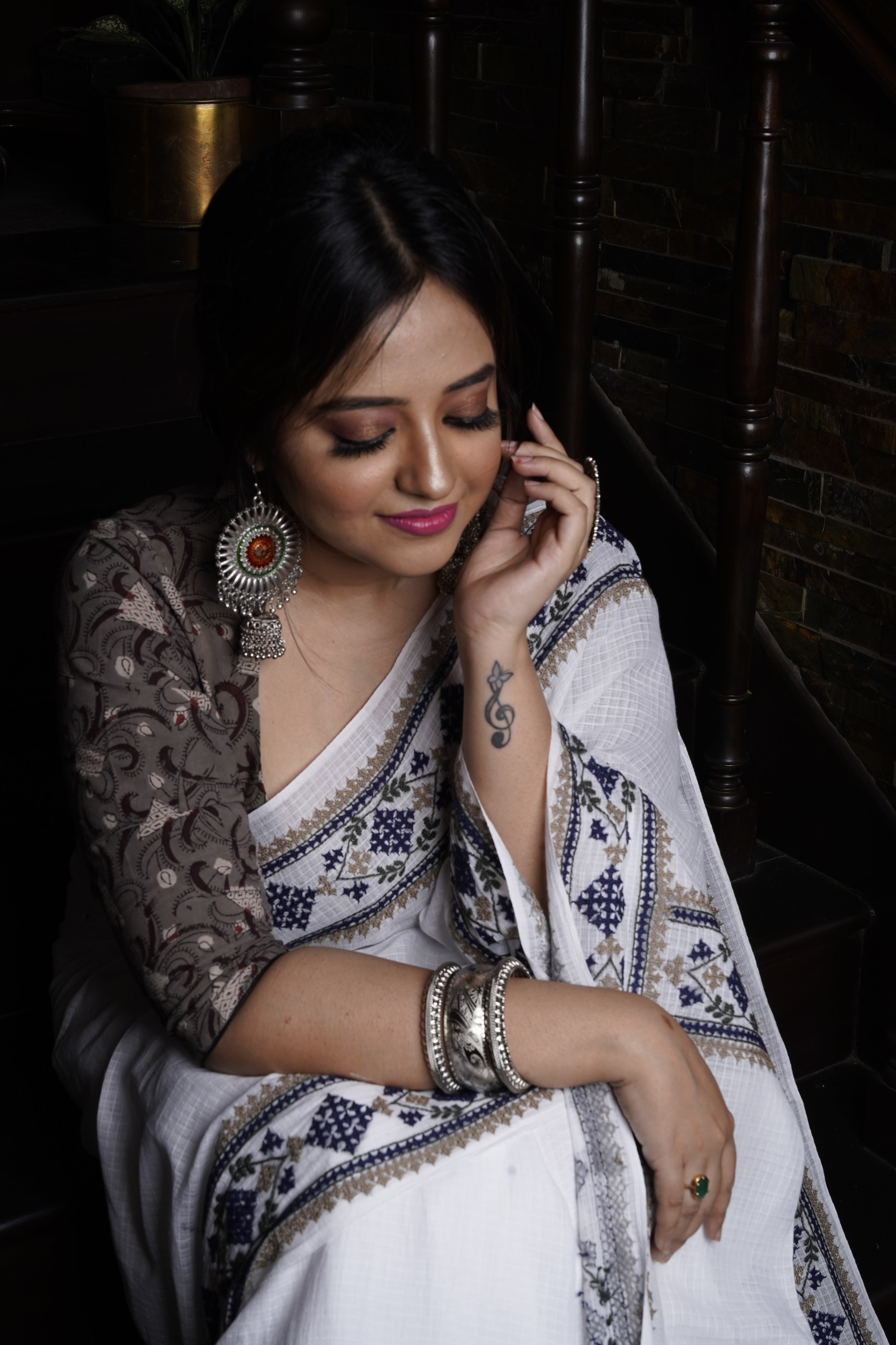 Handwoven White Cotton Saree With Kantha Work