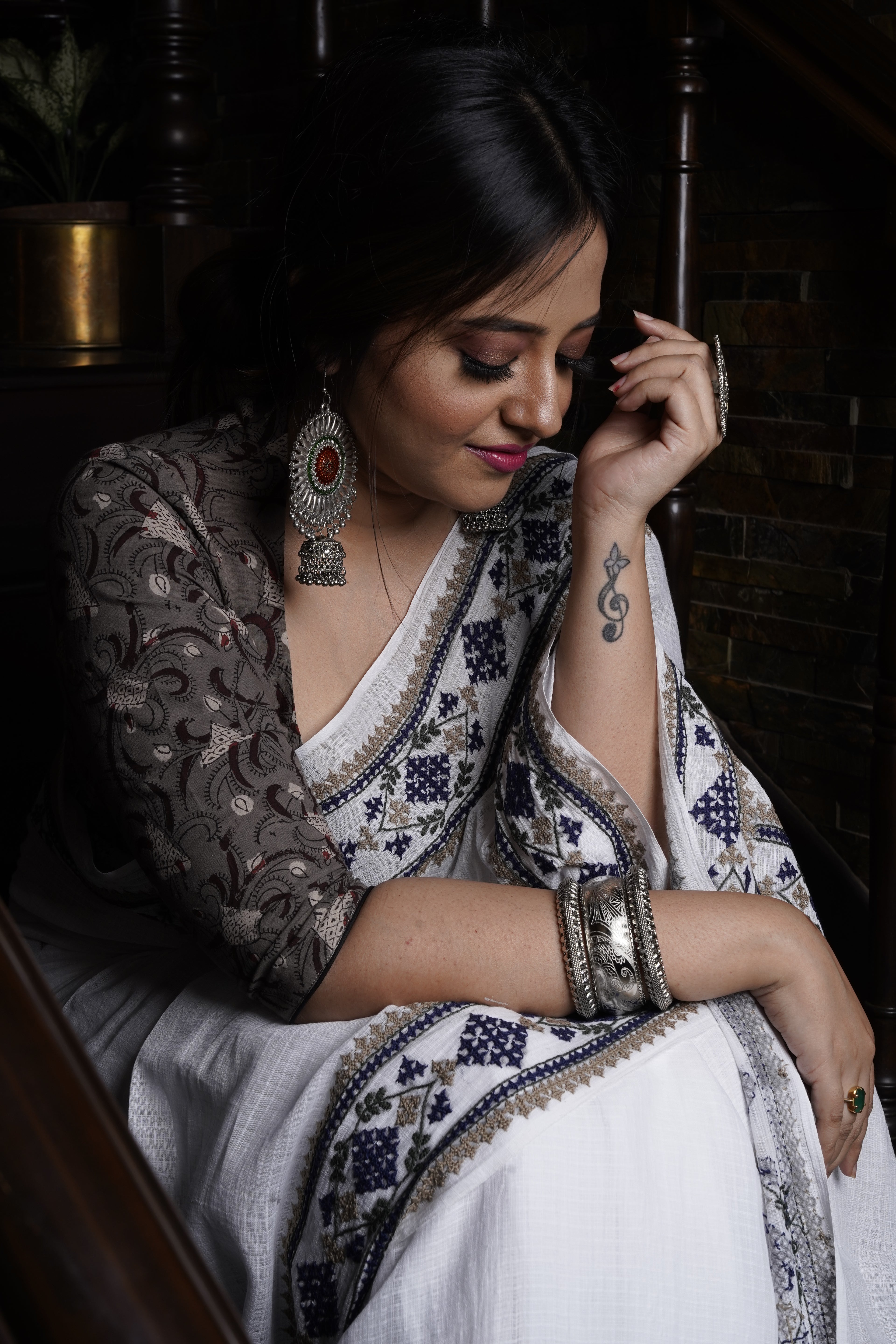 Handwoven White Cotton Saree With Kantha Work