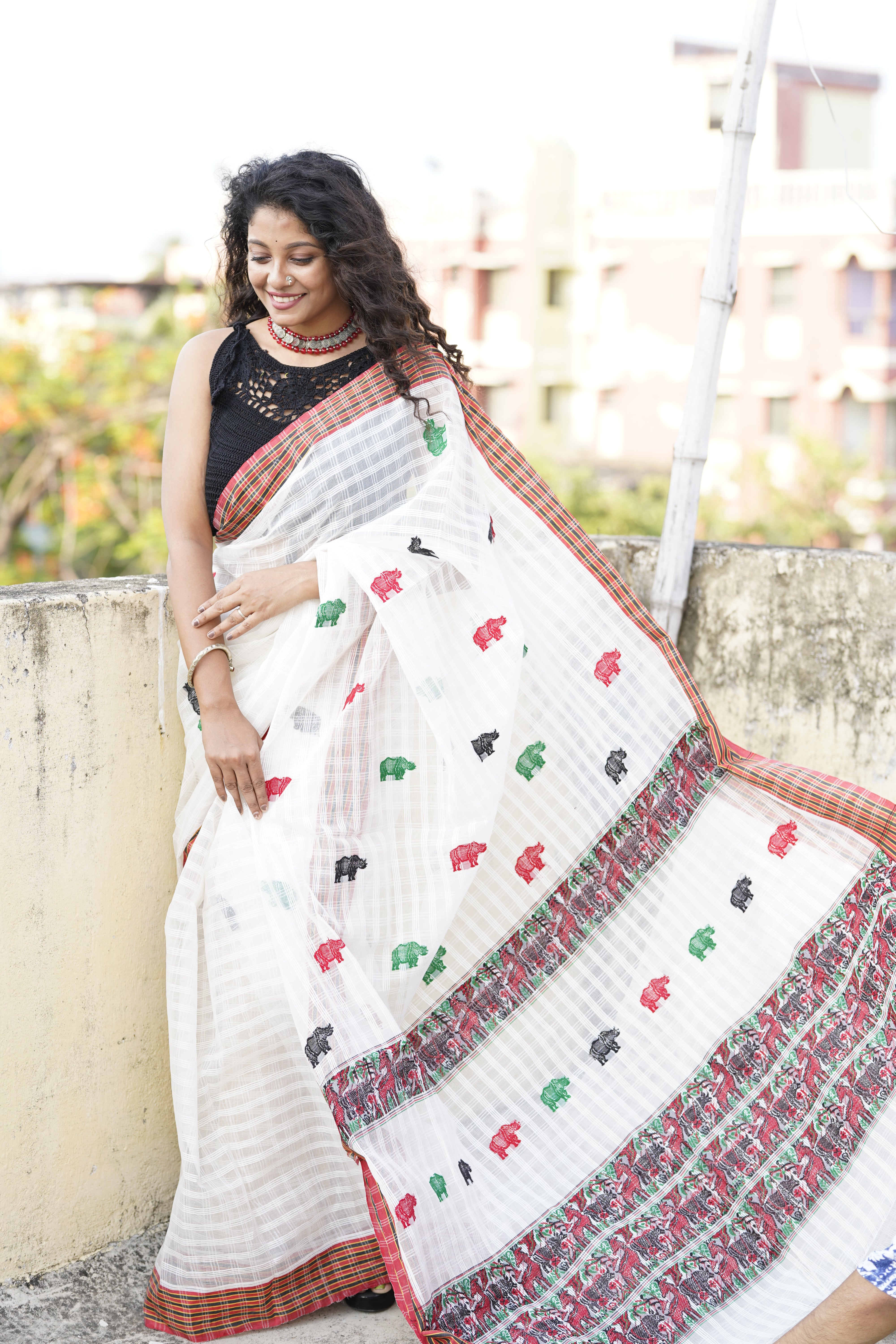 Handwoven White Assam kaziranga Saree