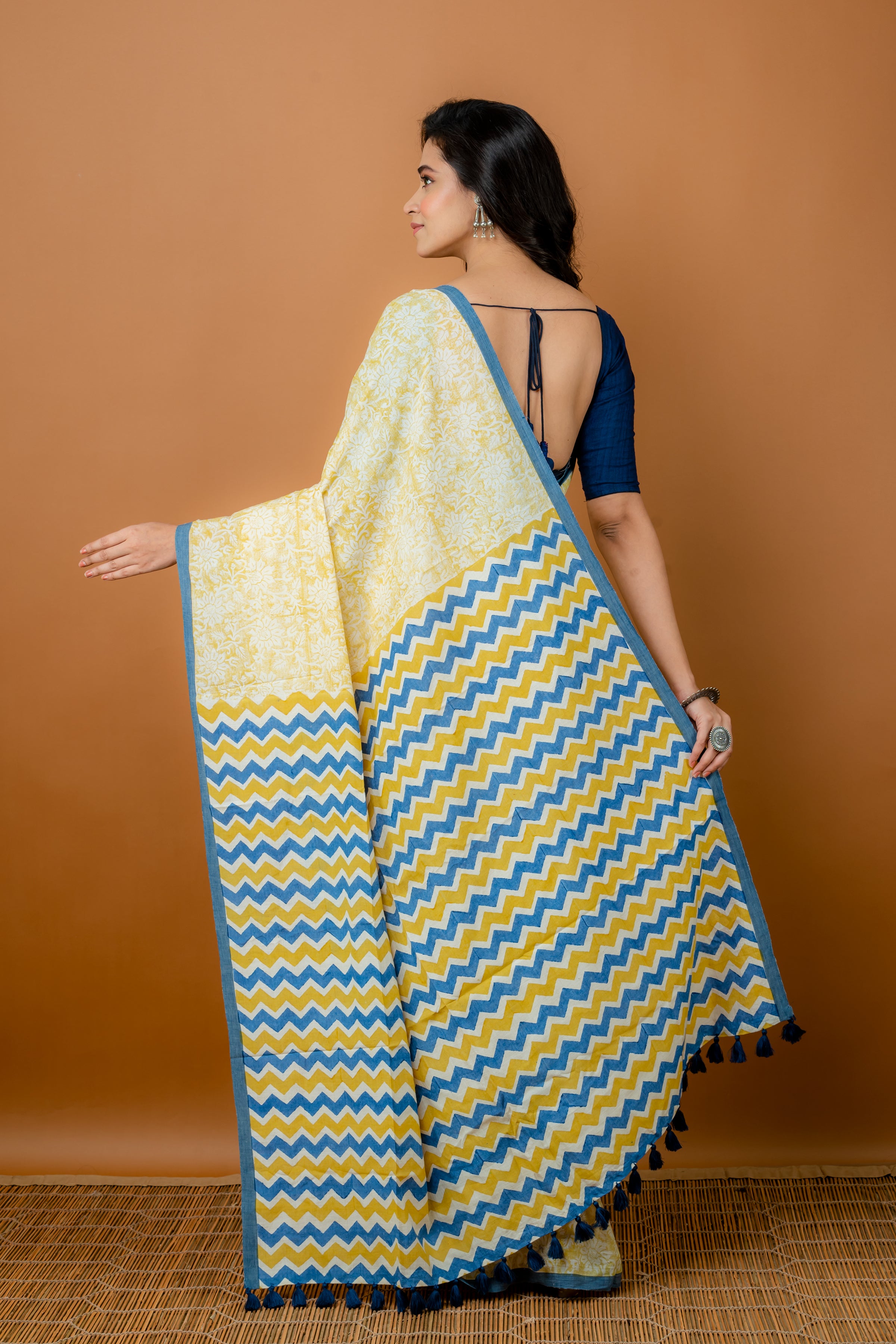 Handwoven Yellow Printed Tussar Saree