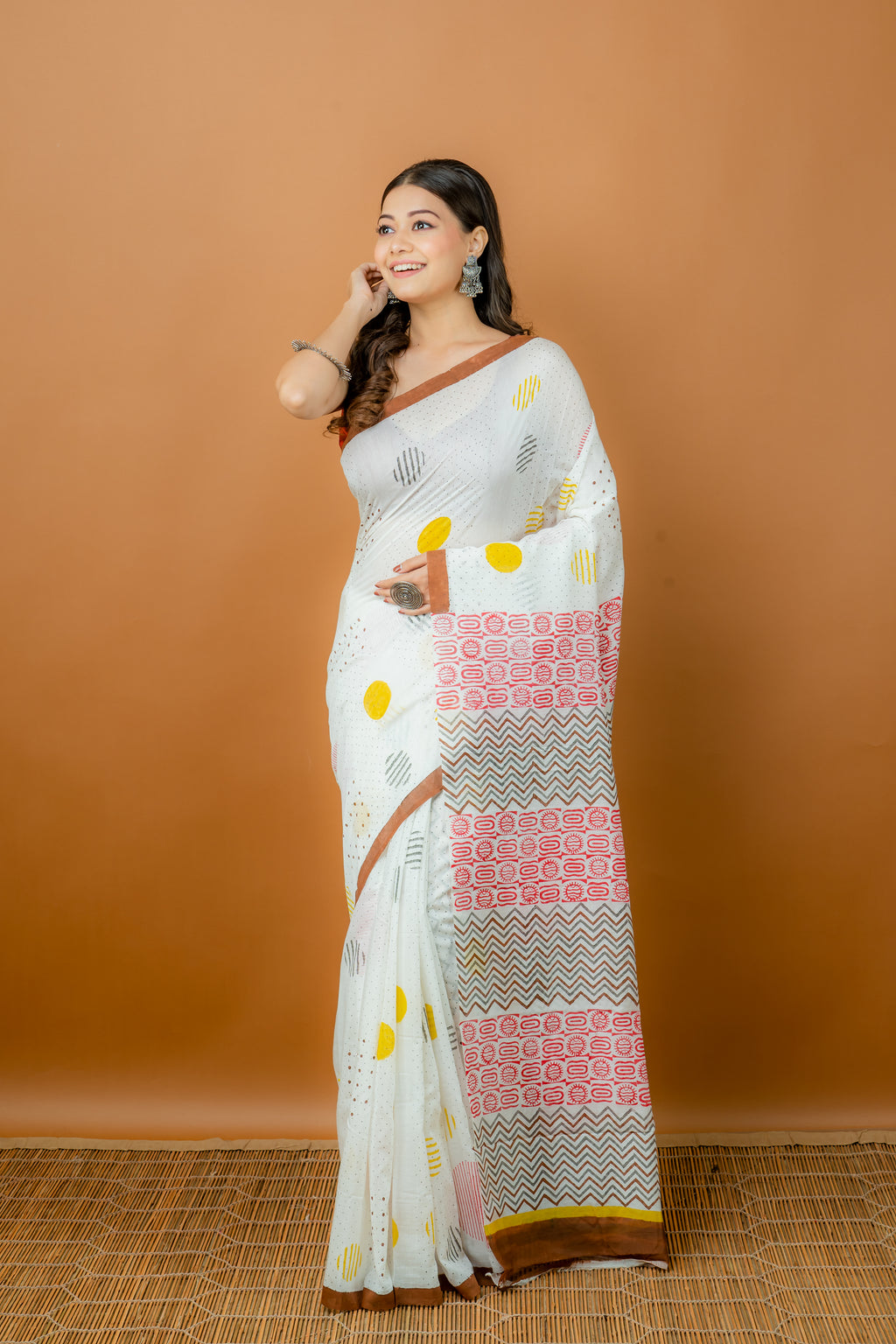 Handwoven White Silk Cotton Saree