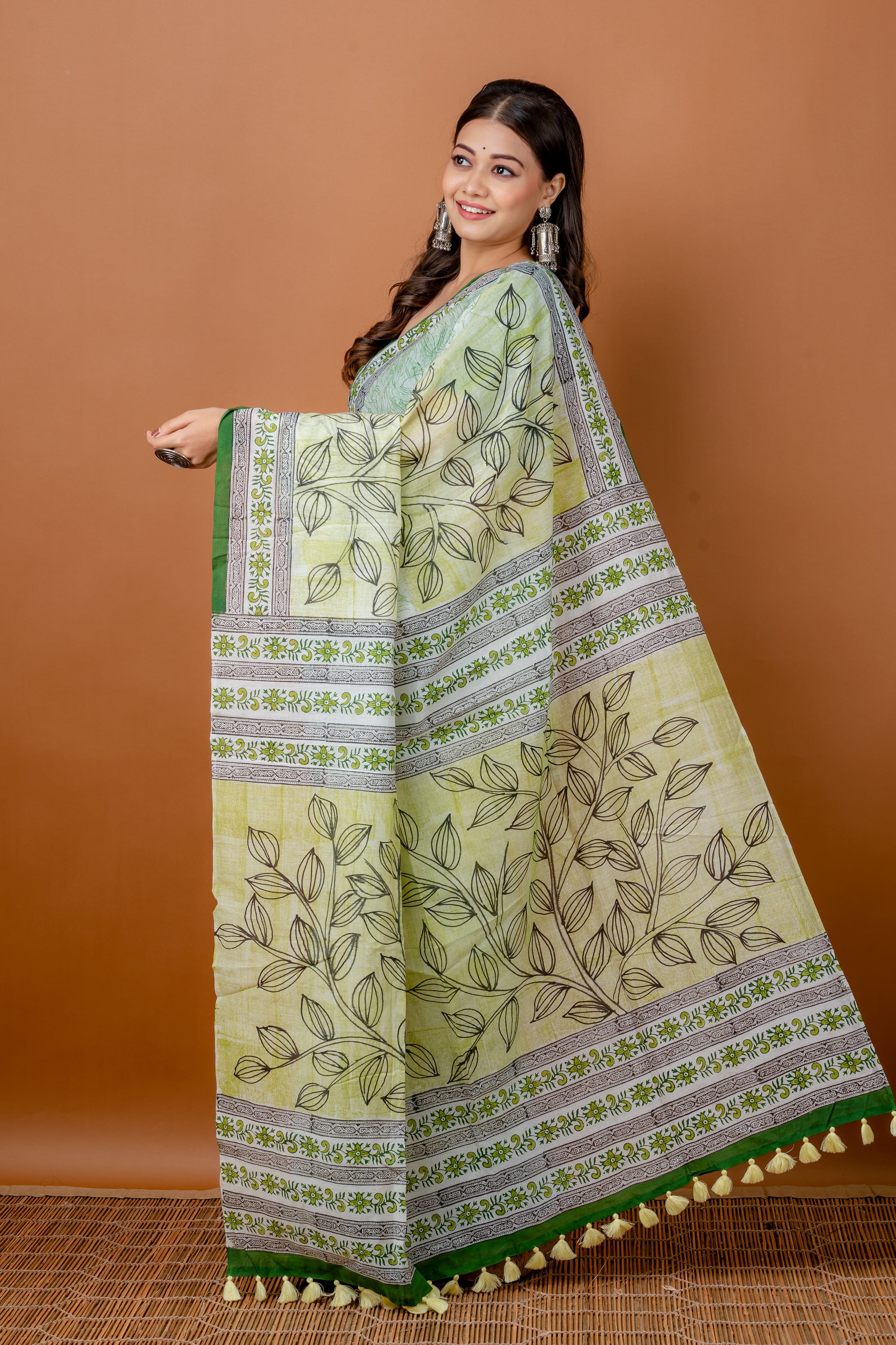 Handwoven Printed green Silk cotton Saree