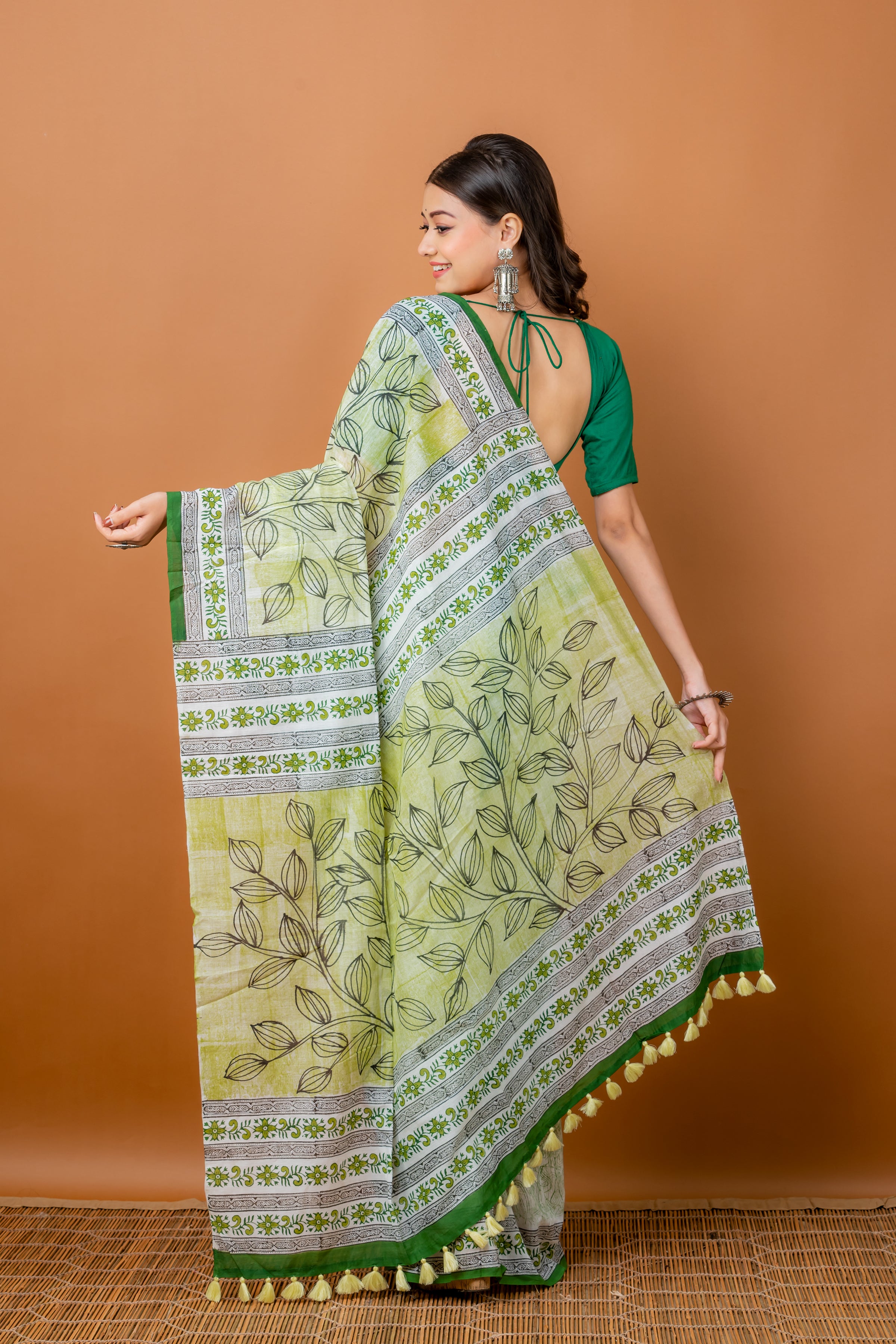 Handwoven Printed green Silk cotton Saree