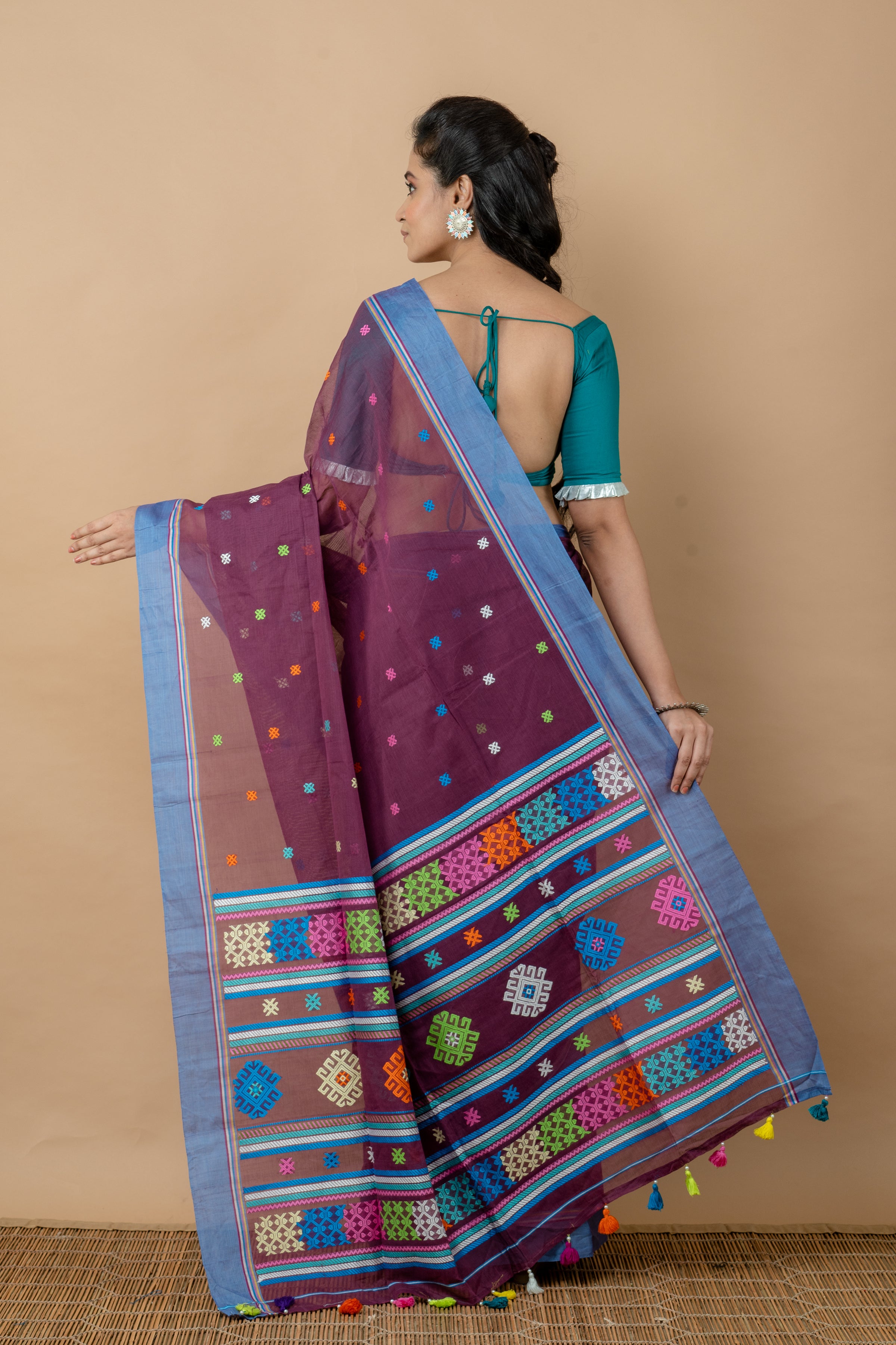 Purple Handwoven Tangail Saree - Aankona
