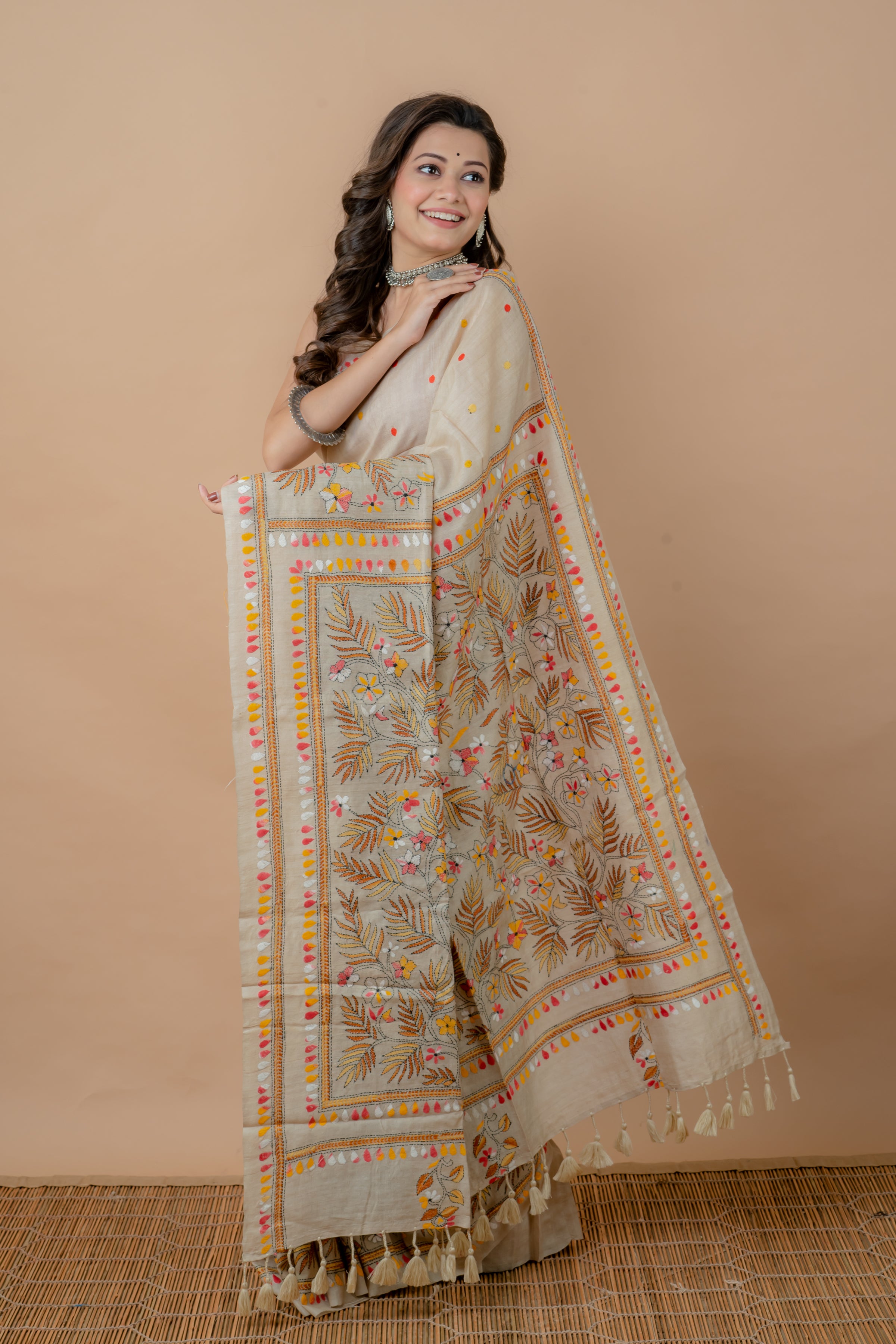 Tussar with kantha stitch - Aankona
