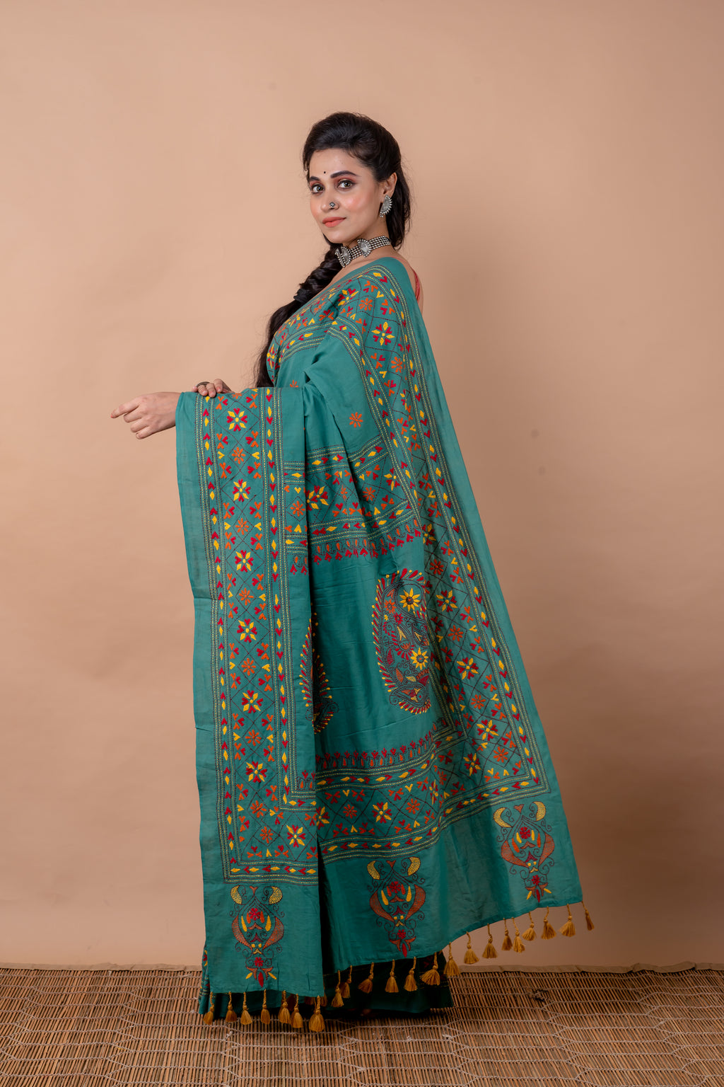 Cotton Saree With Kantha Work - Aankona