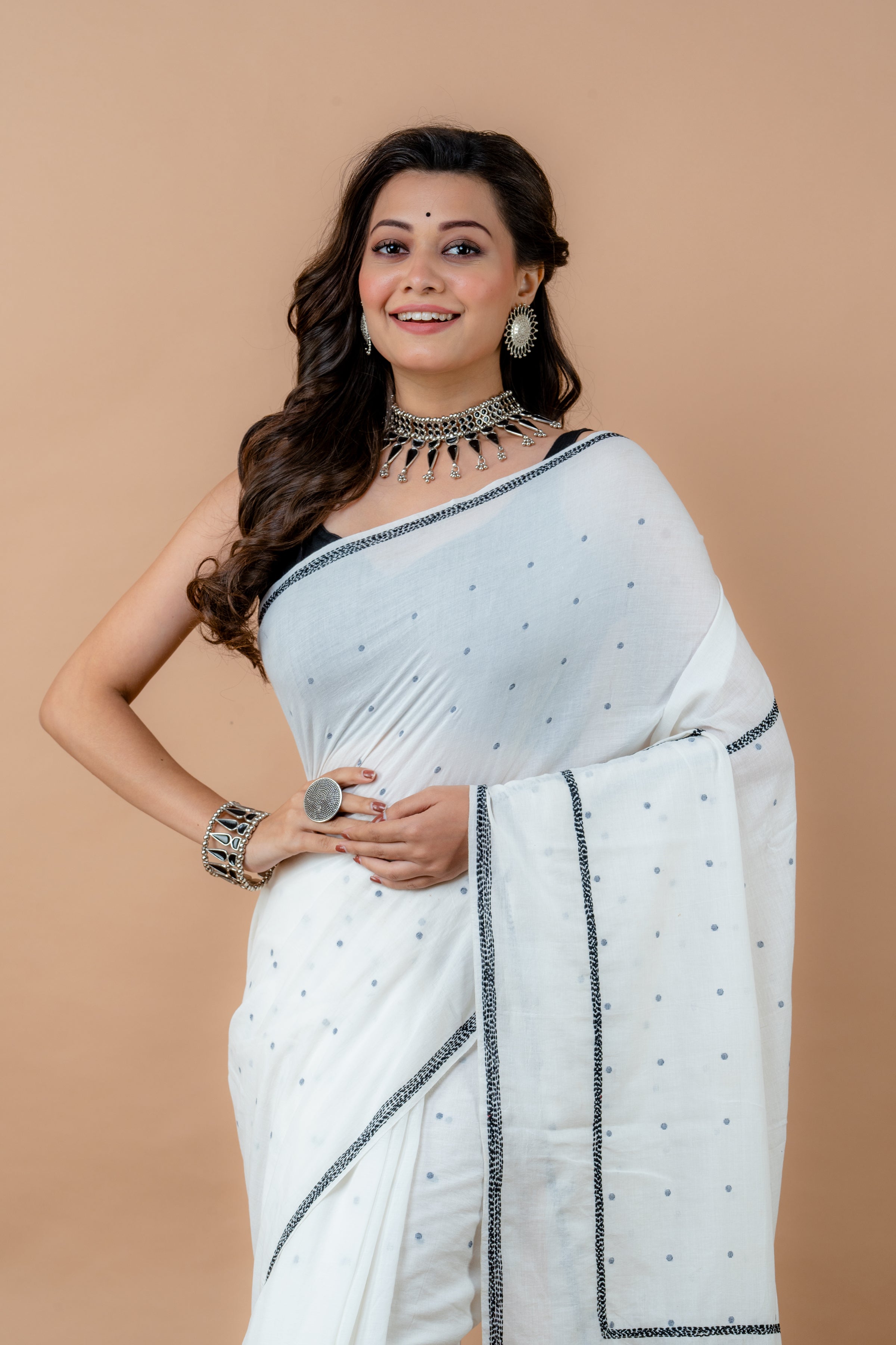 Tussar Khadi Jamdani With Kanta Work - Aankona