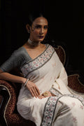 Tajmahal-The Iconic Beauty of White Jamdani Saree