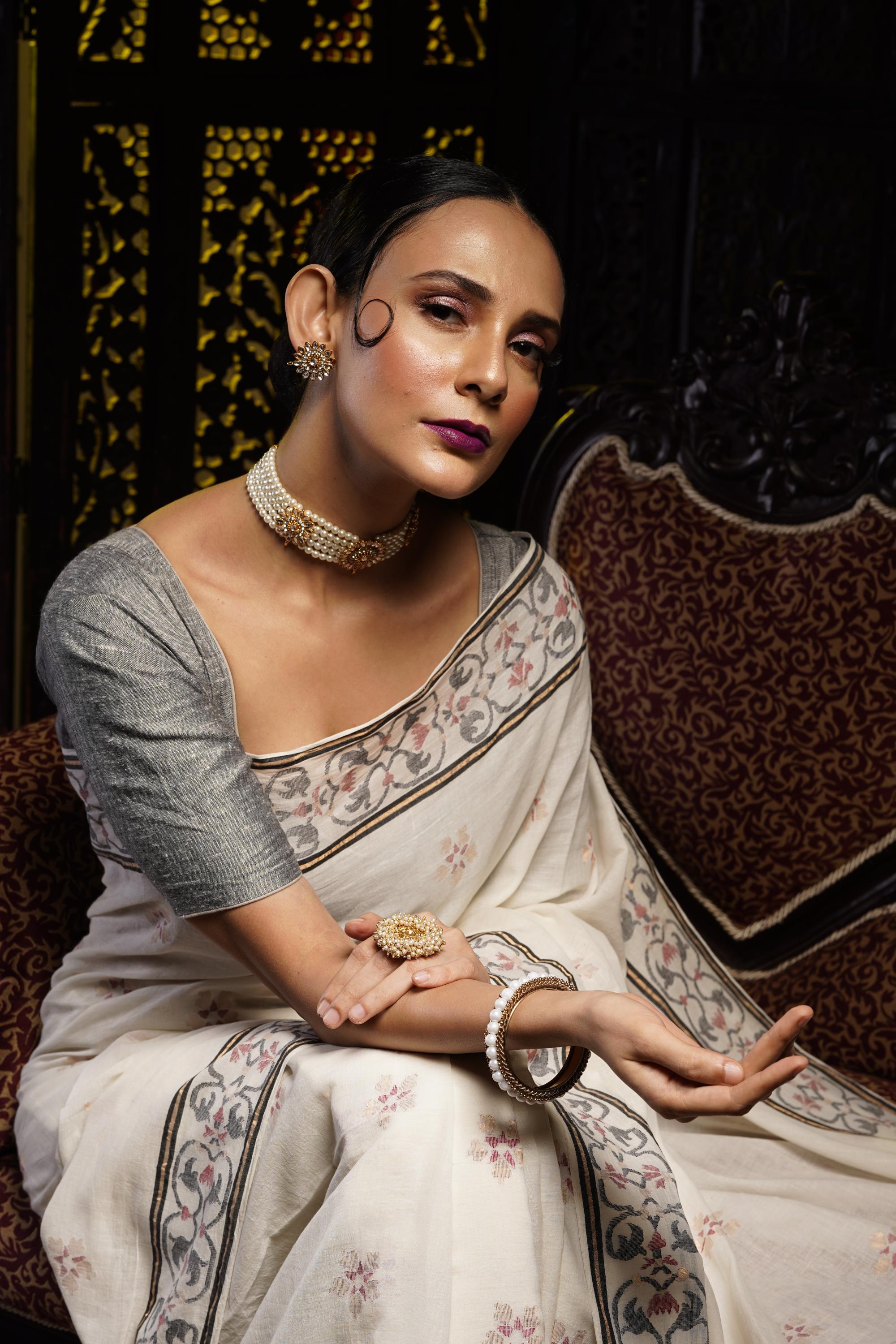 Tajmahal-The Iconic Beauty of White Jamdani Saree