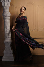 Tajmahal-The Iconic Beauty of Black Jamdani Saree